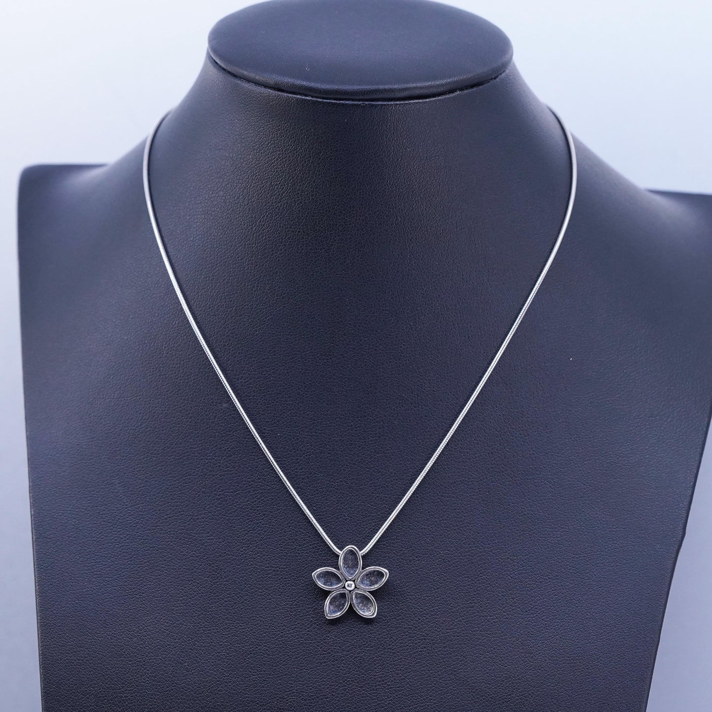 16”, Silpada Oxidized Sterling 925 Silver Daisy Flower Pendant Necklace N1276