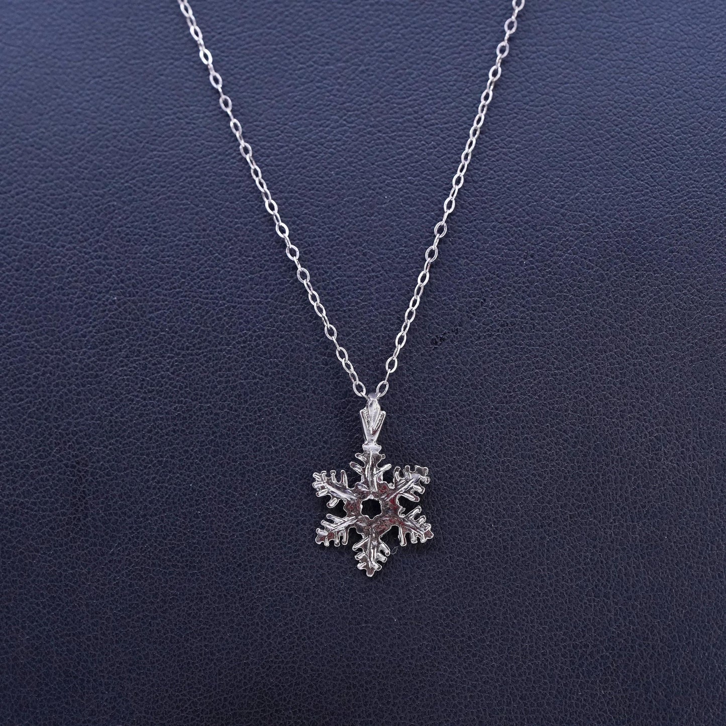 19" 1mm, vintage Sterling 925 silver circle chain necklace w/ snowflake pendant