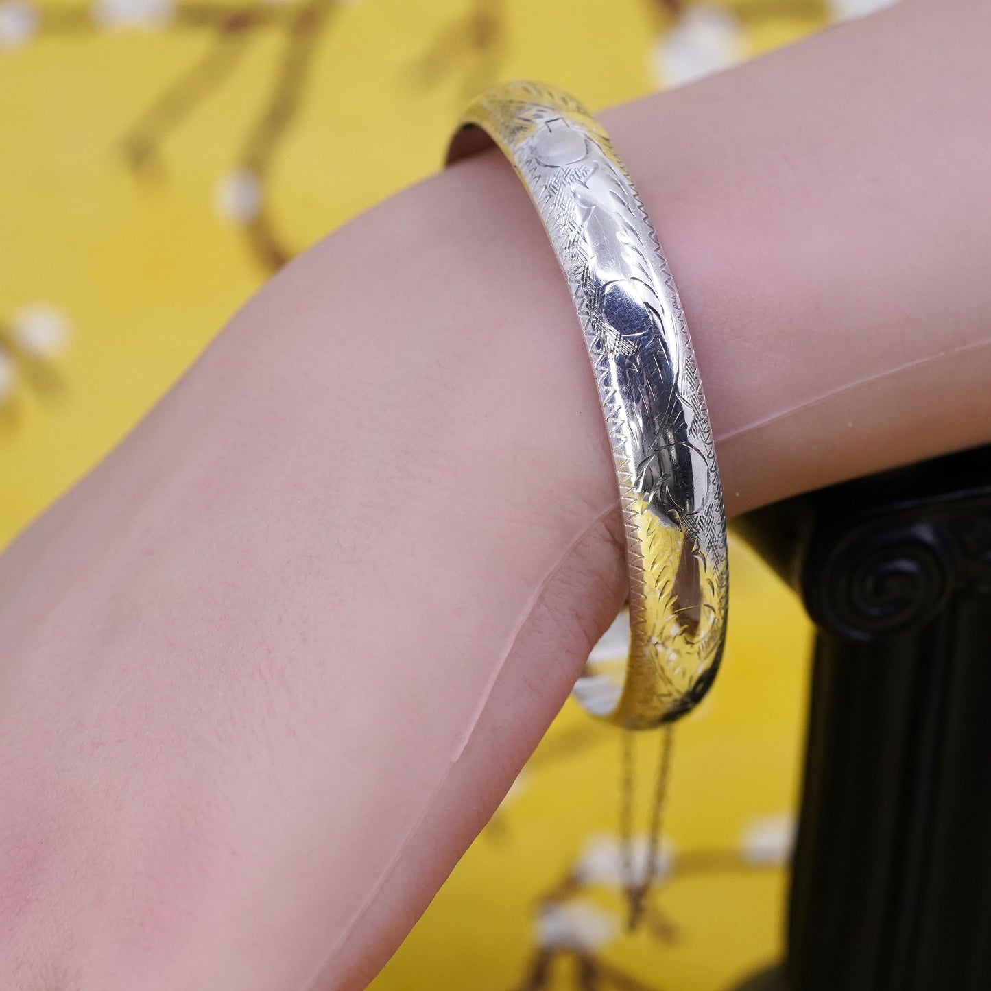 7.25", Sterling silver bracelet, textured 925 hinged bangle secure chain