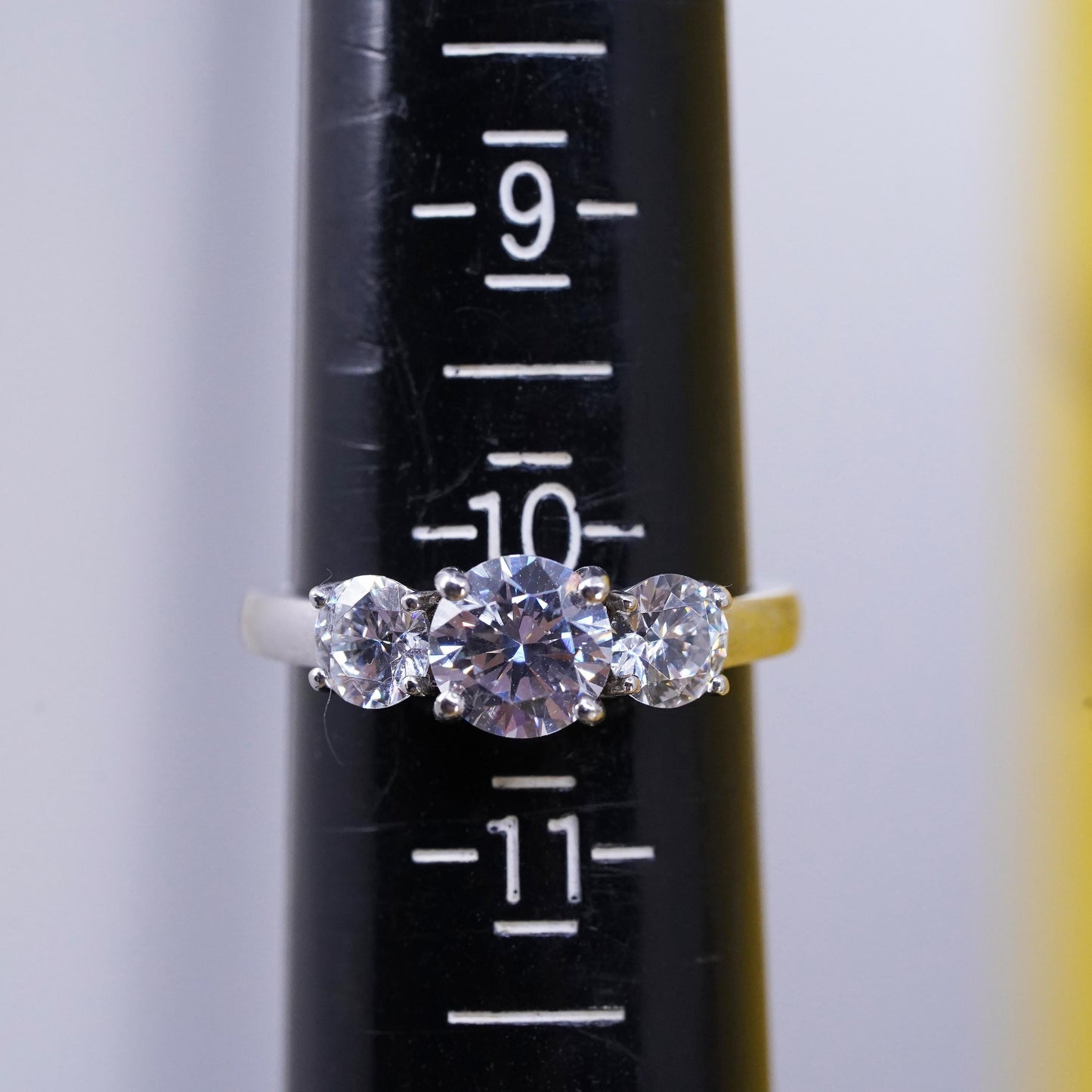 Size 10, vintage Sterling 925 silver anniversary ring with clear cz
