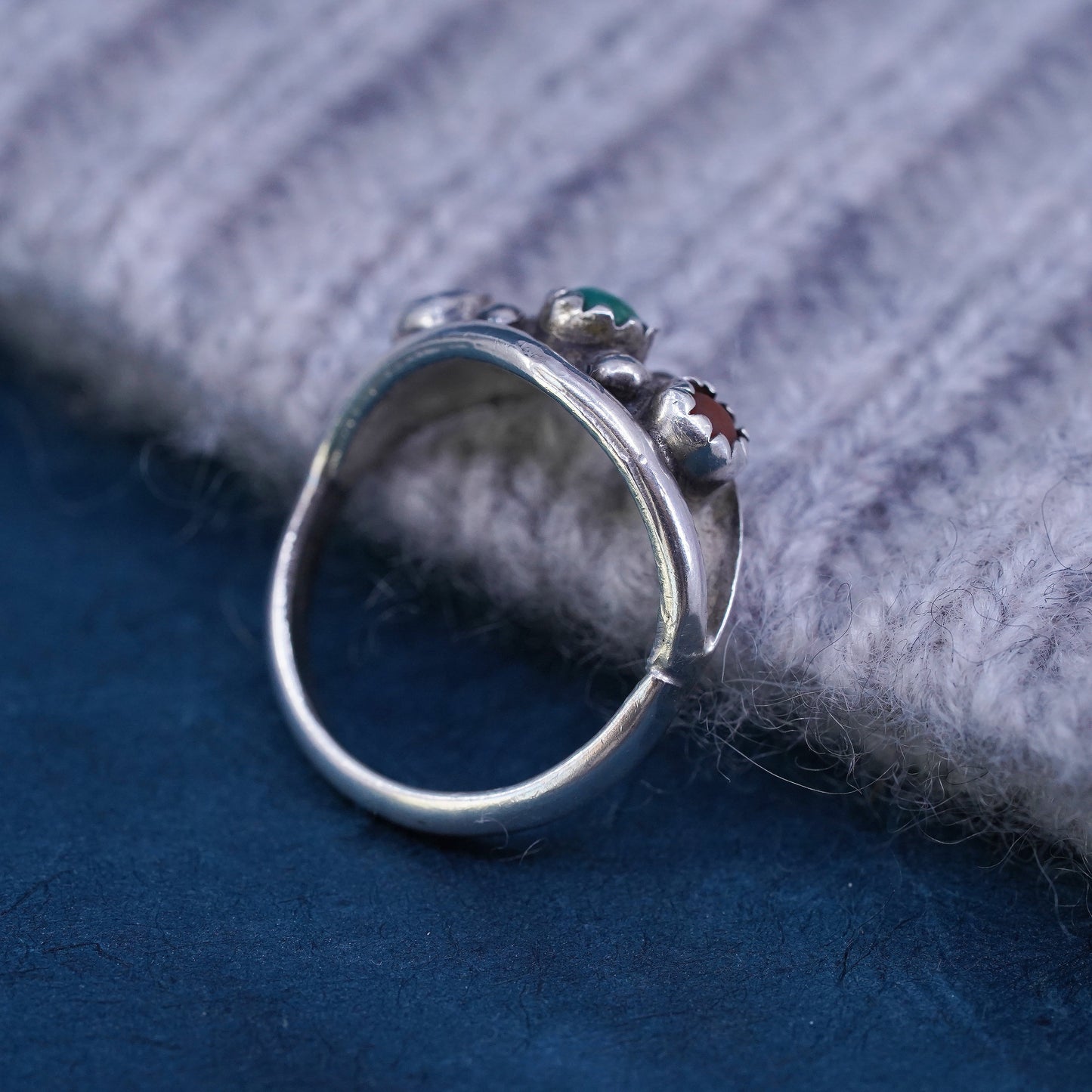 Size 4, Navajo Sterling 925 silver ring, Native American southwestern turquoise