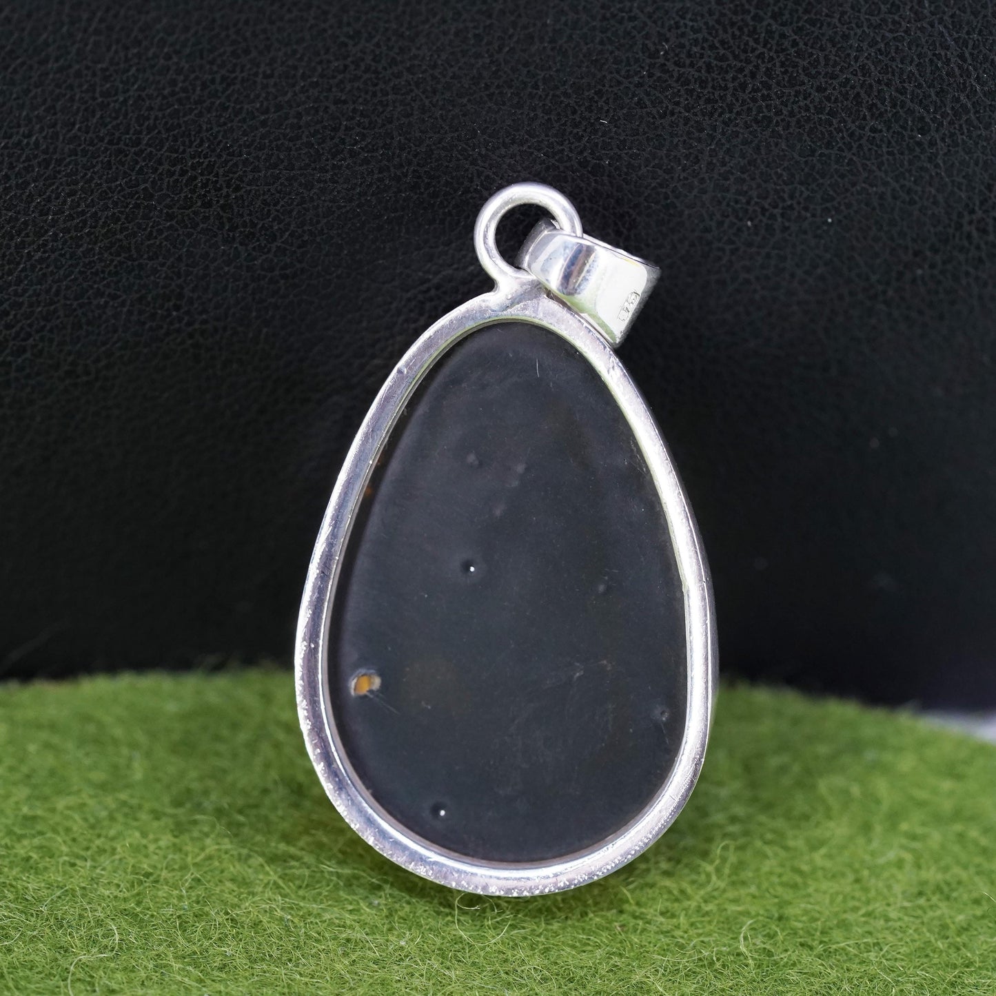 Vintage sterling 925 silver handmade pendant with teardrop amber