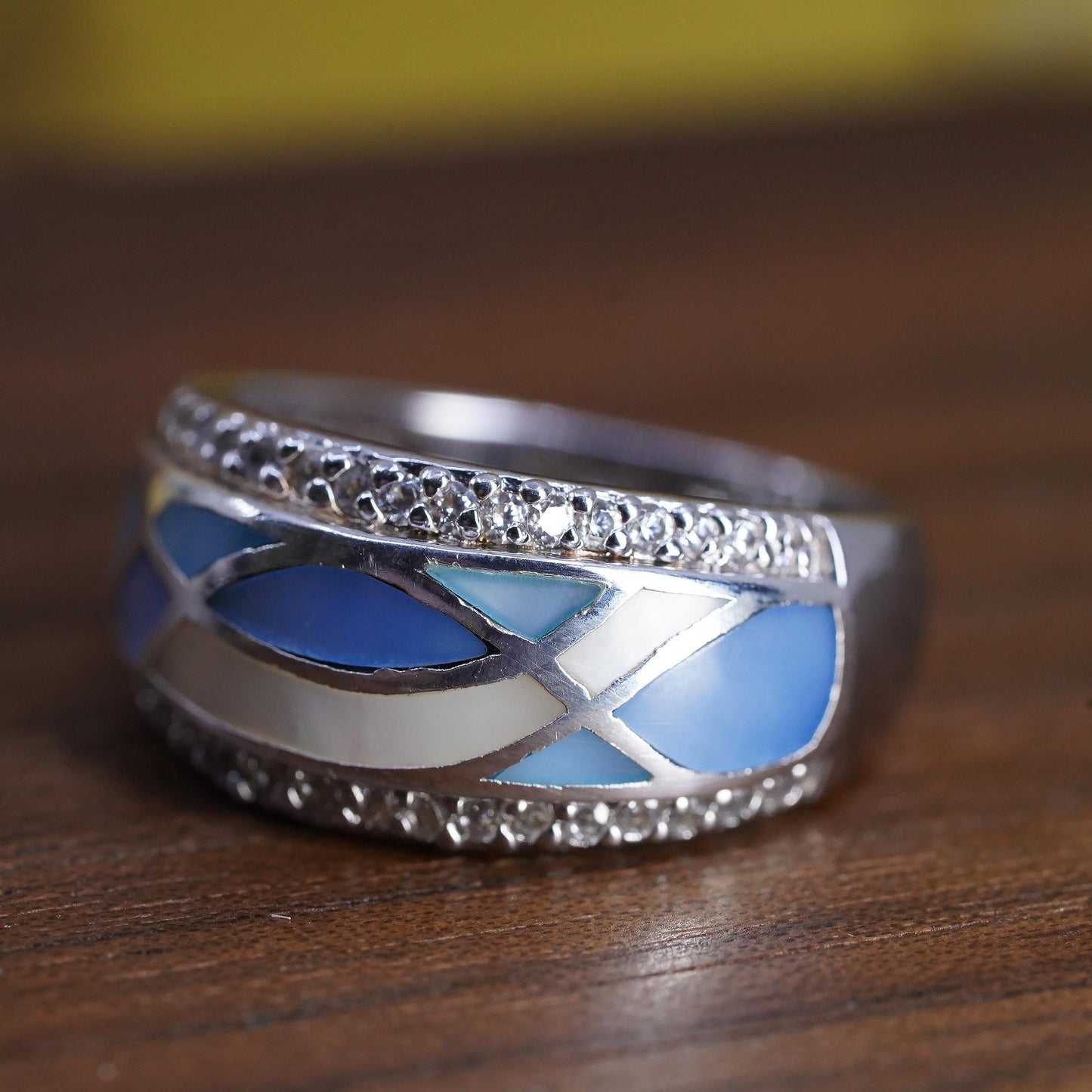 Size 7, vintage Sterling silver ring, 925 dome band mother of pearl inlay cz