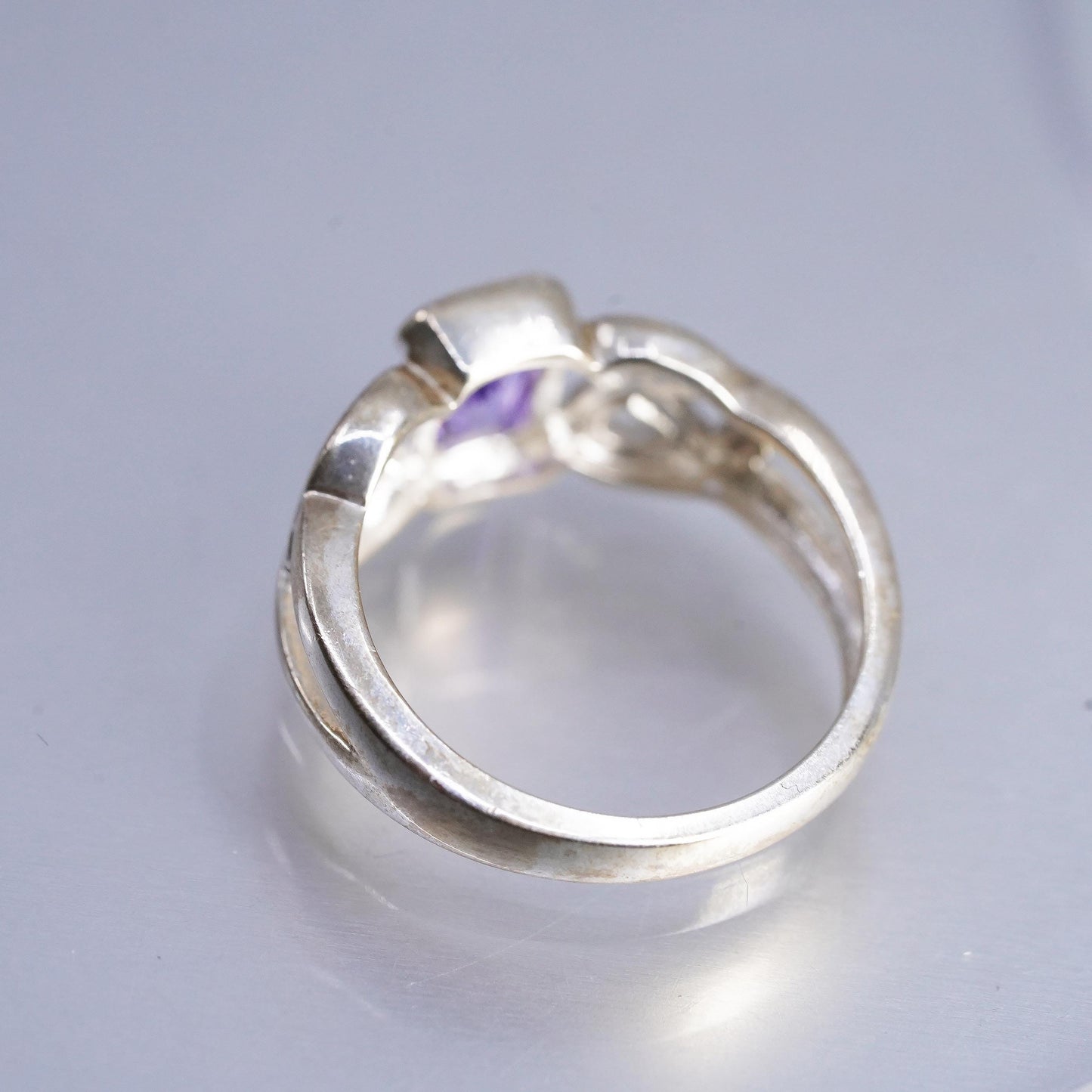 Size 6, Sterling 925 silver ring, Irish Celtic knot textured band with amethyst