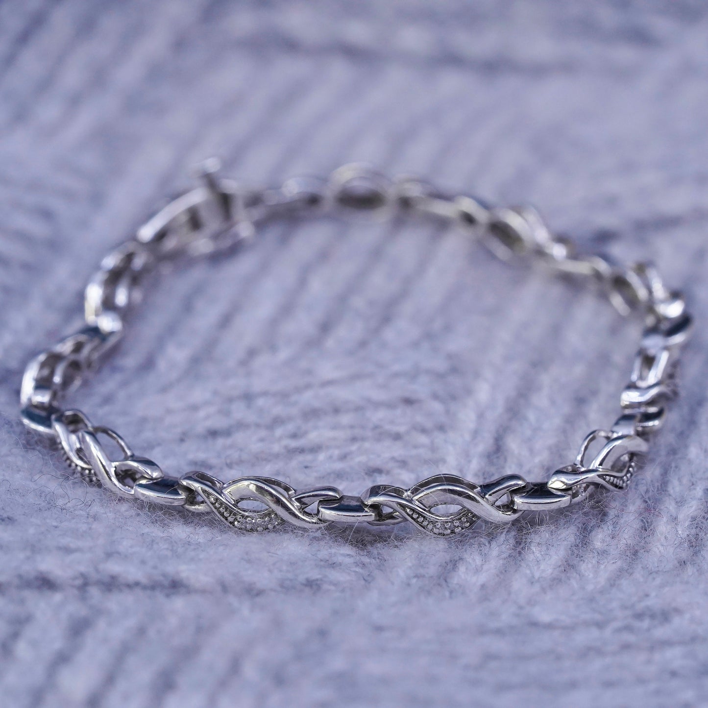7.25”, vintage sterling 925 silver tennis bracelet with genuine diamond detail