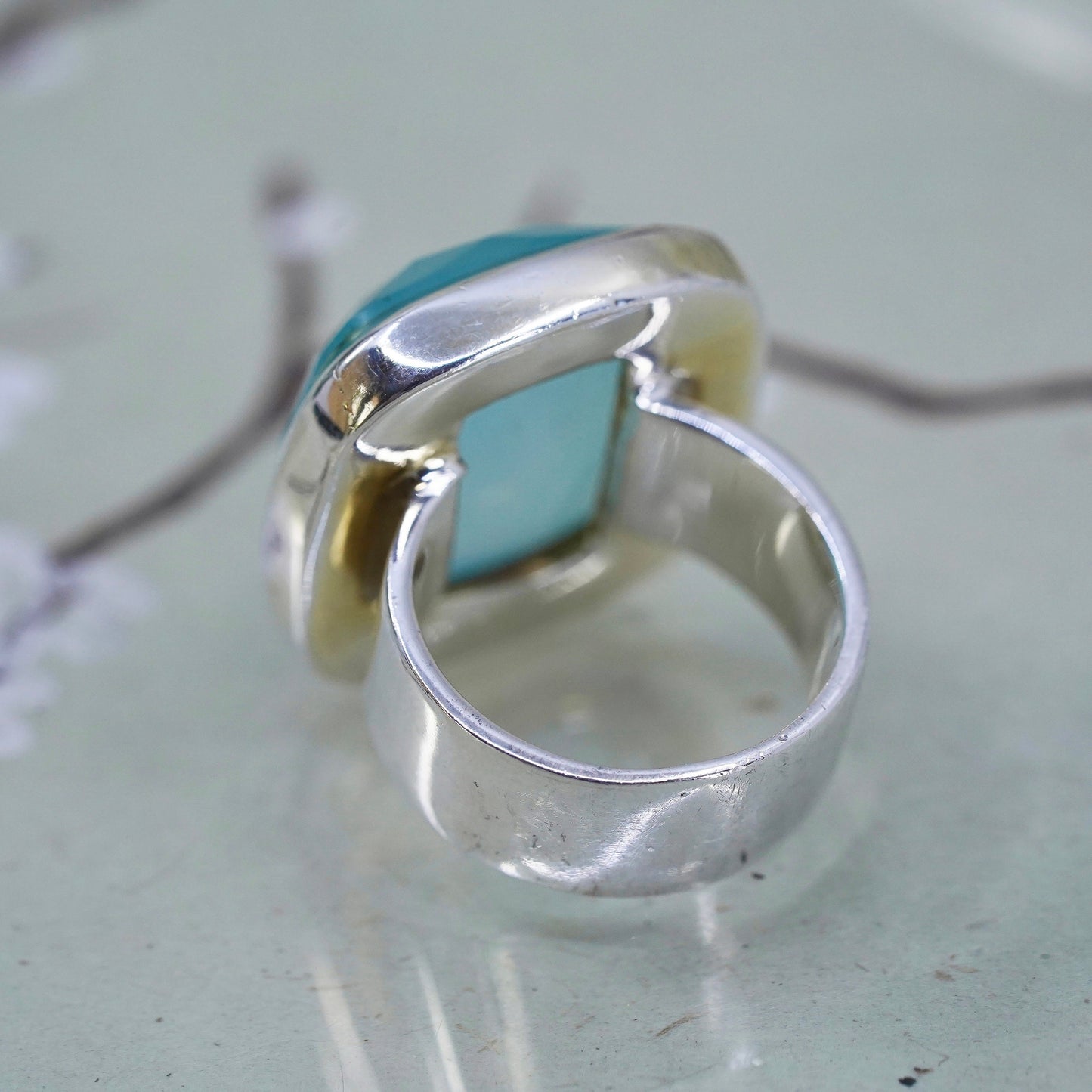 Size 7, vintage Sterling 925 silver statement ring and chalcedony