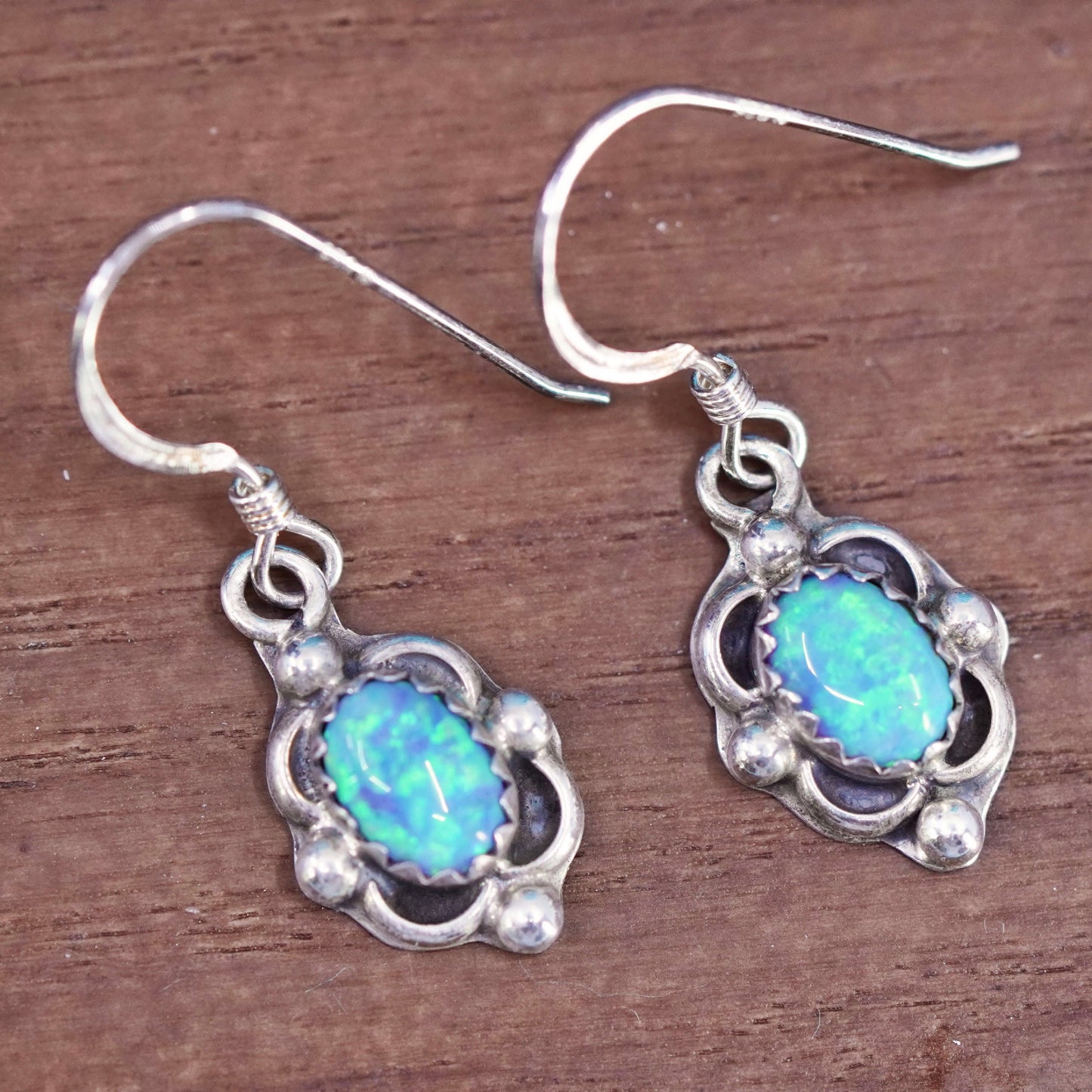 Vintage sterling 925 silver handmade earrings with oval fire opal