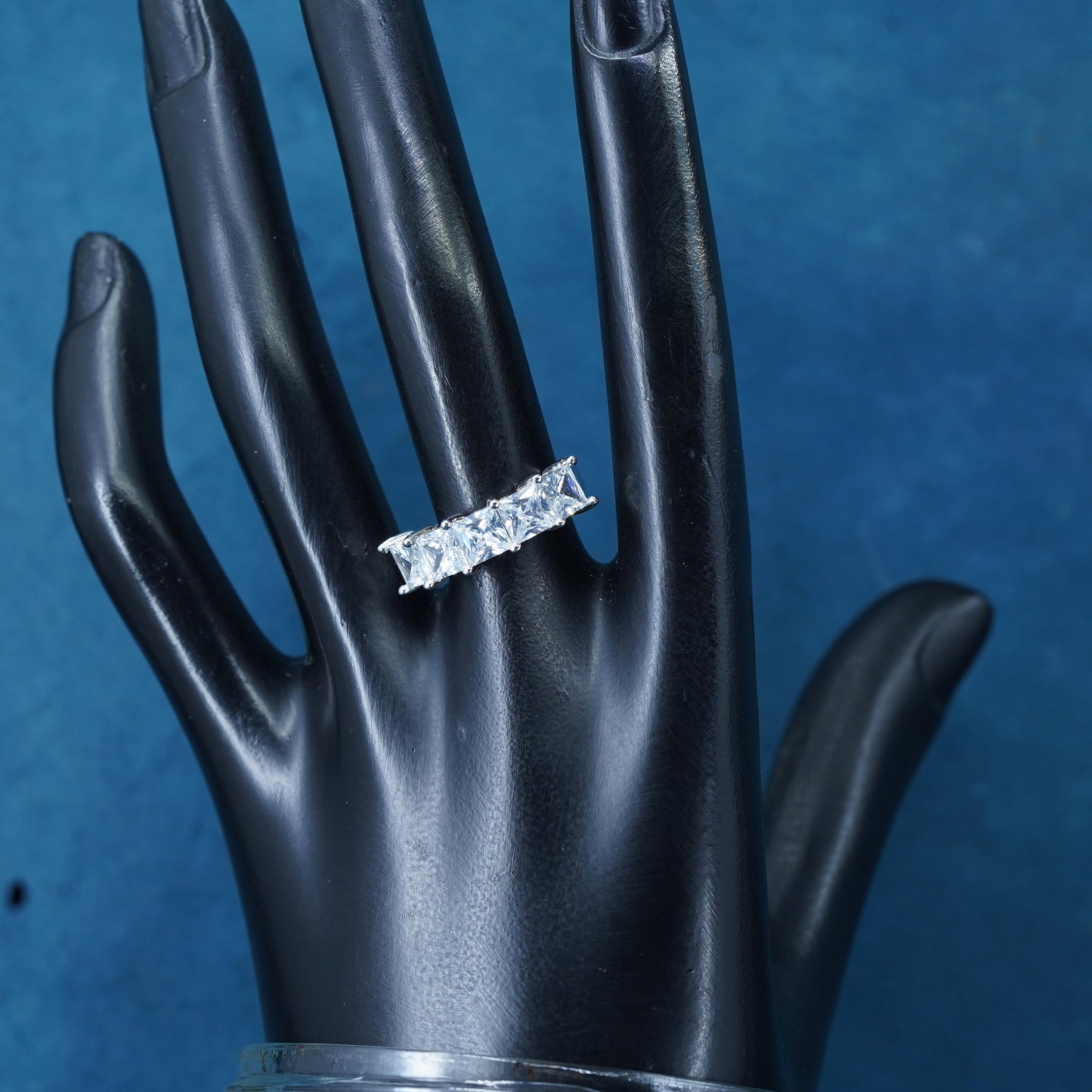Size 7, vintage Sterling silver engagement ring, 925 band with clear cz inlay