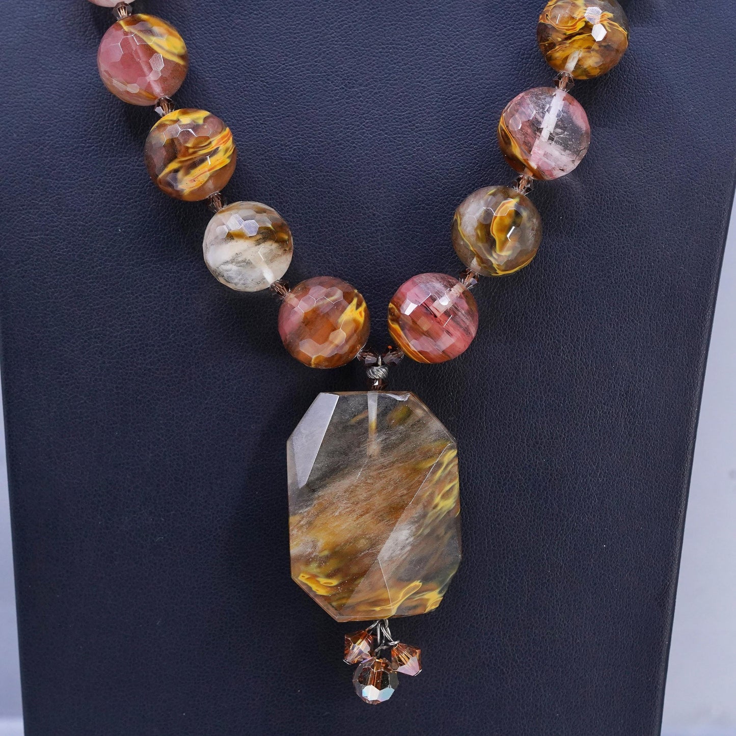 20", Vintage agate pink quartz necklace with sterling 925 silver toggle closure