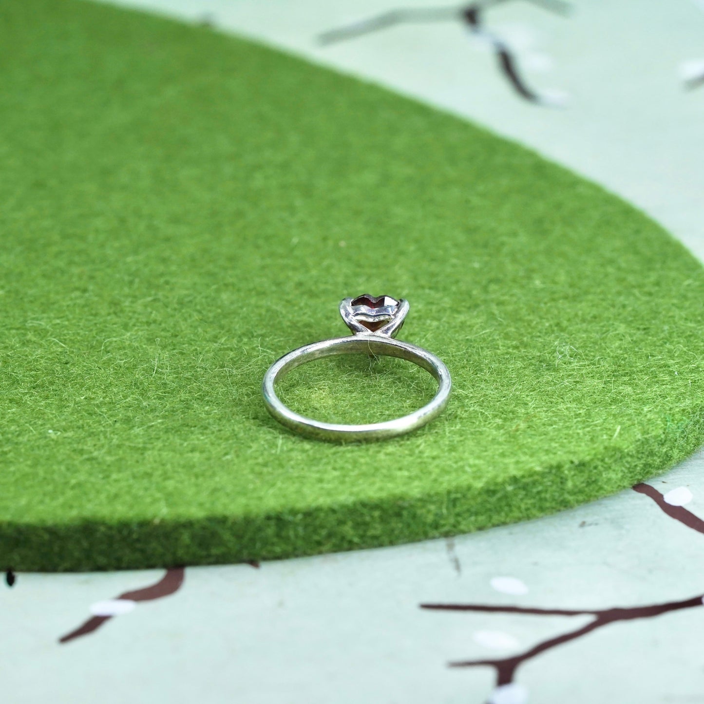 Size 6, Sterling 925 silver ring, engagement stackable ring with heart garnet