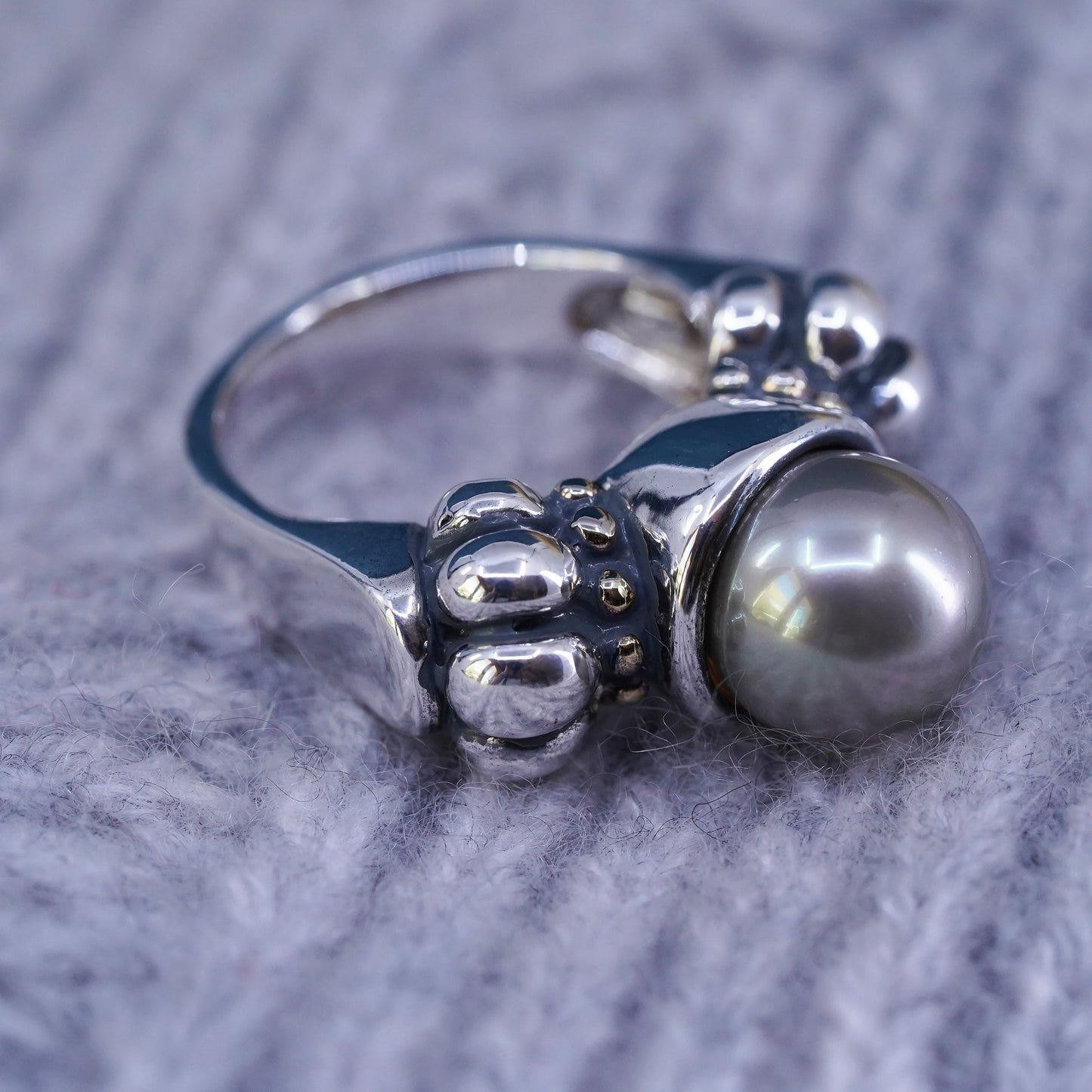 Size 7, vintage Israel Sterling silver handmade beaded ring with pearl