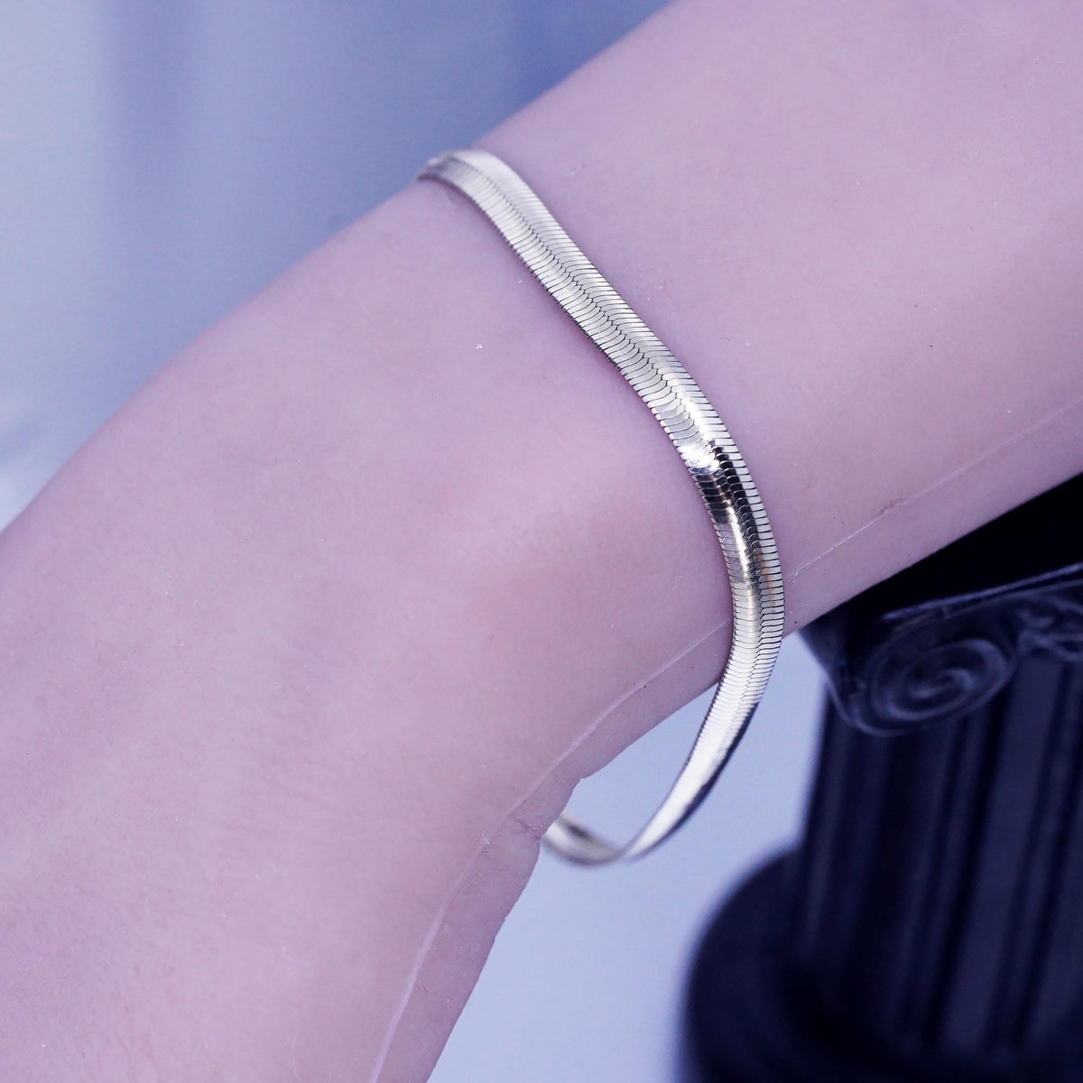 7.5", 5mm, Vintage Italian Sterling 925 silver herringbone bracelet