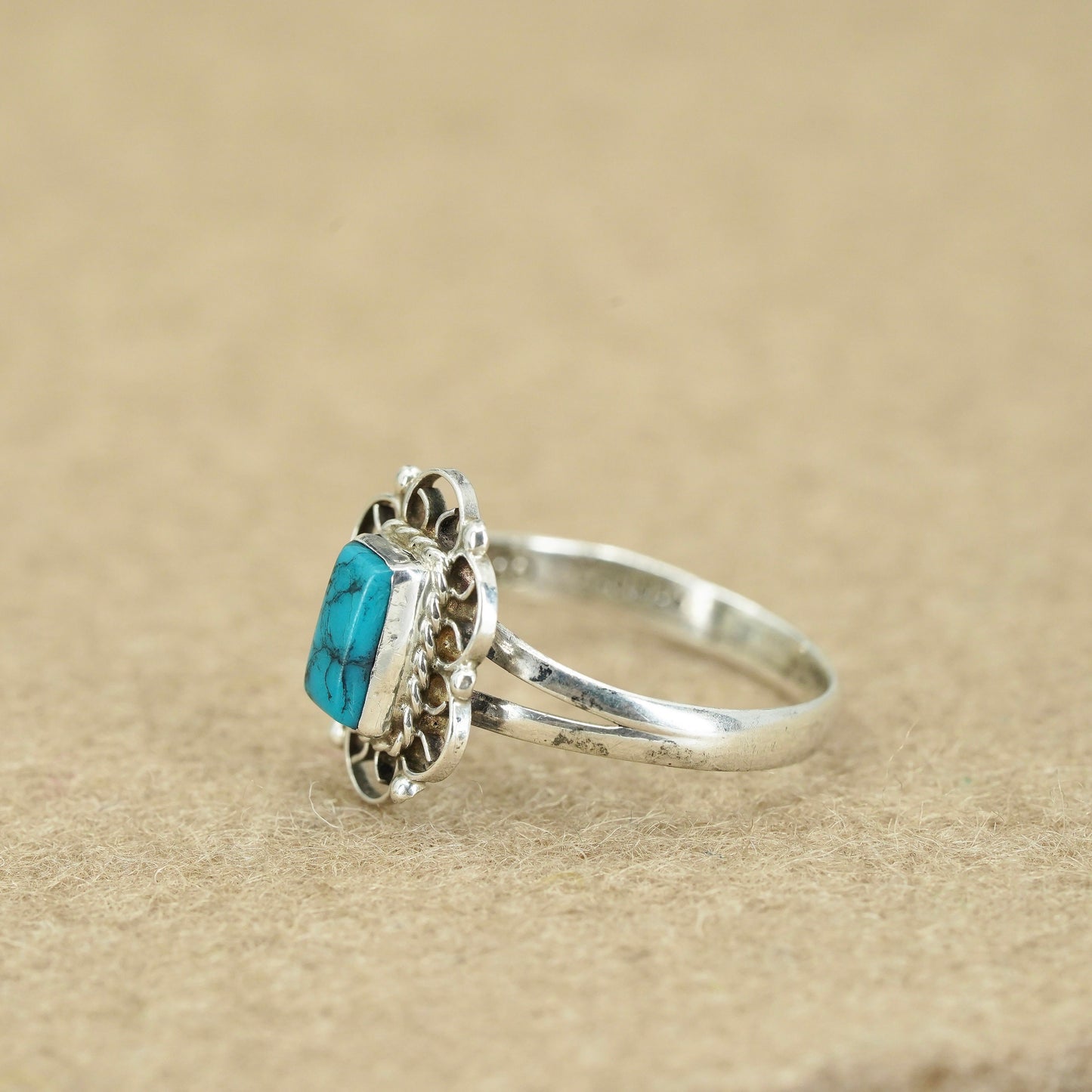 Size 7, Native American navajo Sterling 925 silver handmade ring with turquoise