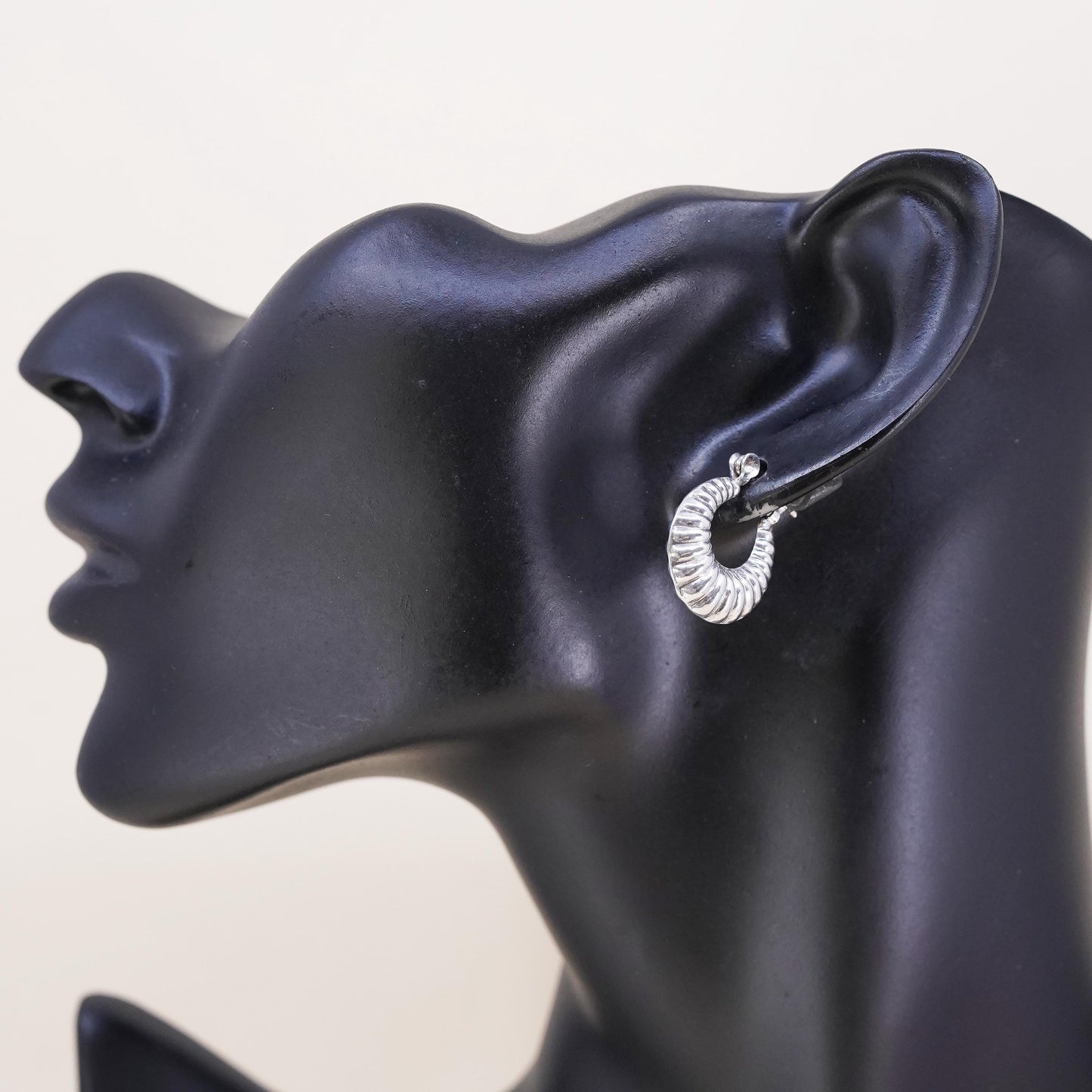 0.75", VTG sterling silver loop single earring, fashion twisted primitive hoop