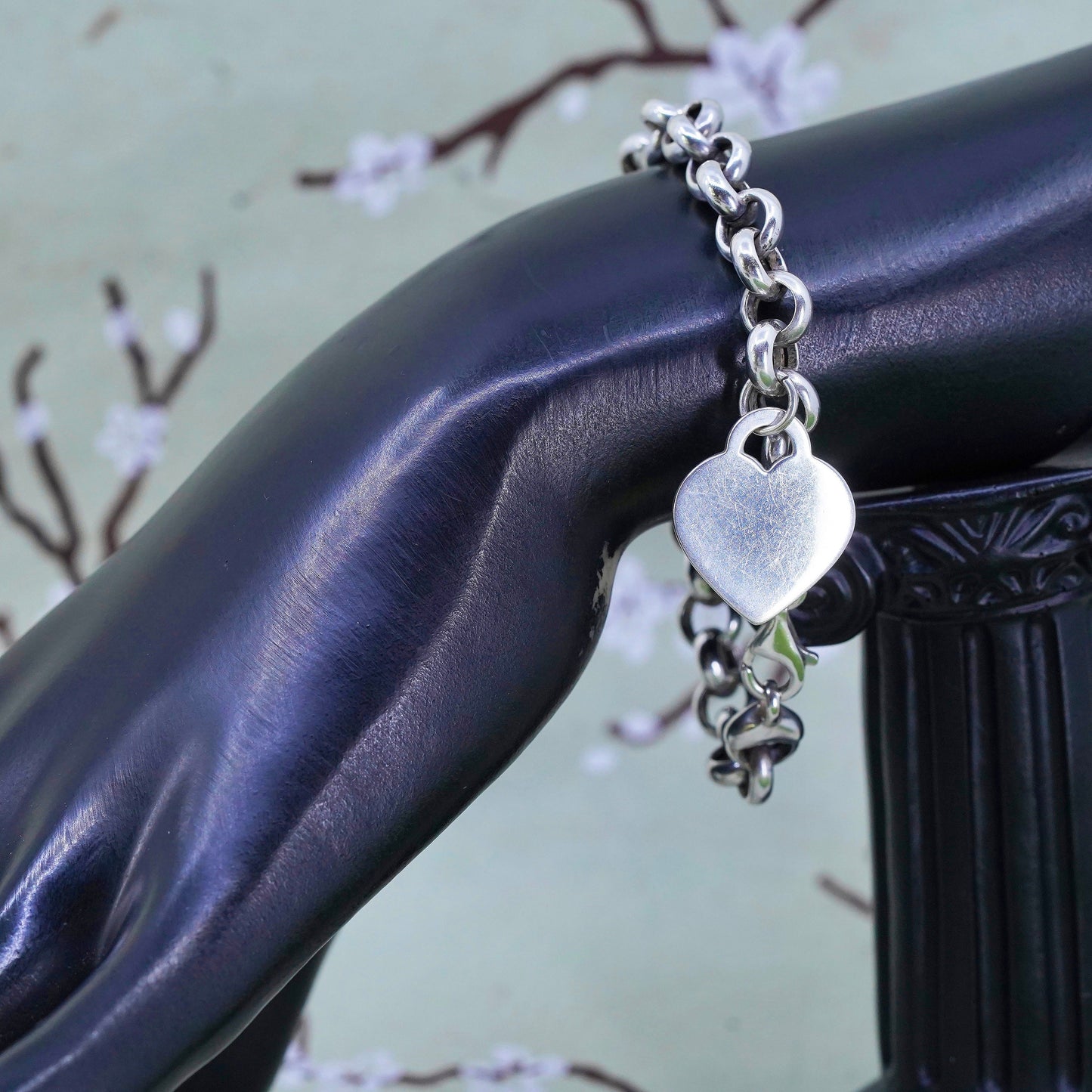 6.75” Italy sterling silver circle link bracelet, bold circle chain heart charm