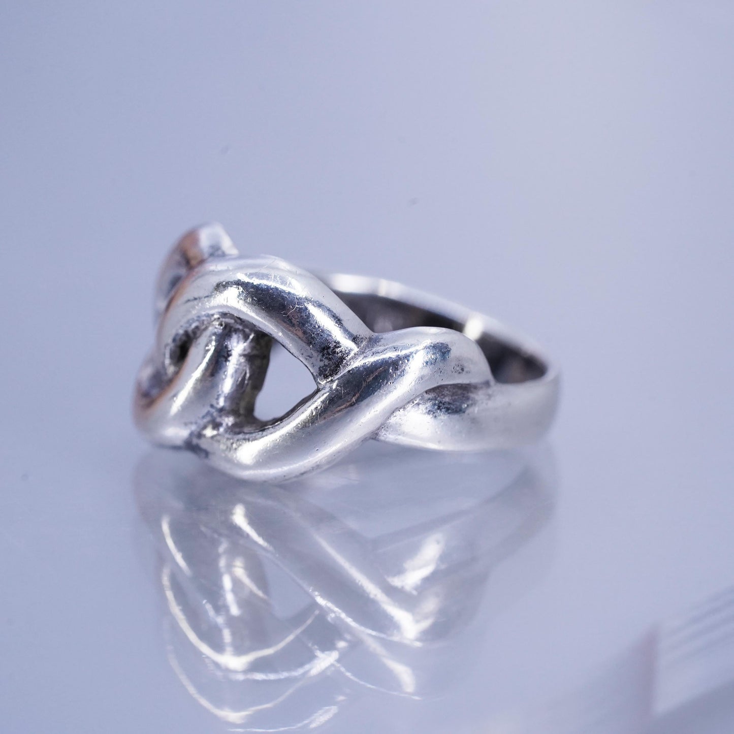 Size 6, vintage southwestern Sterling 925 silver entwined ring, band