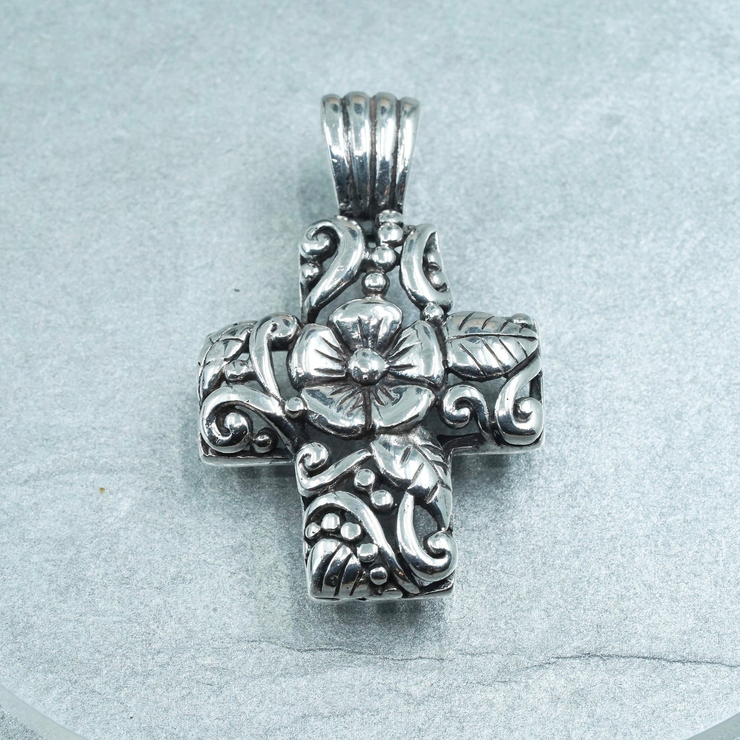Vintage sterling 925 silver handmade pendant, filigree flower cross