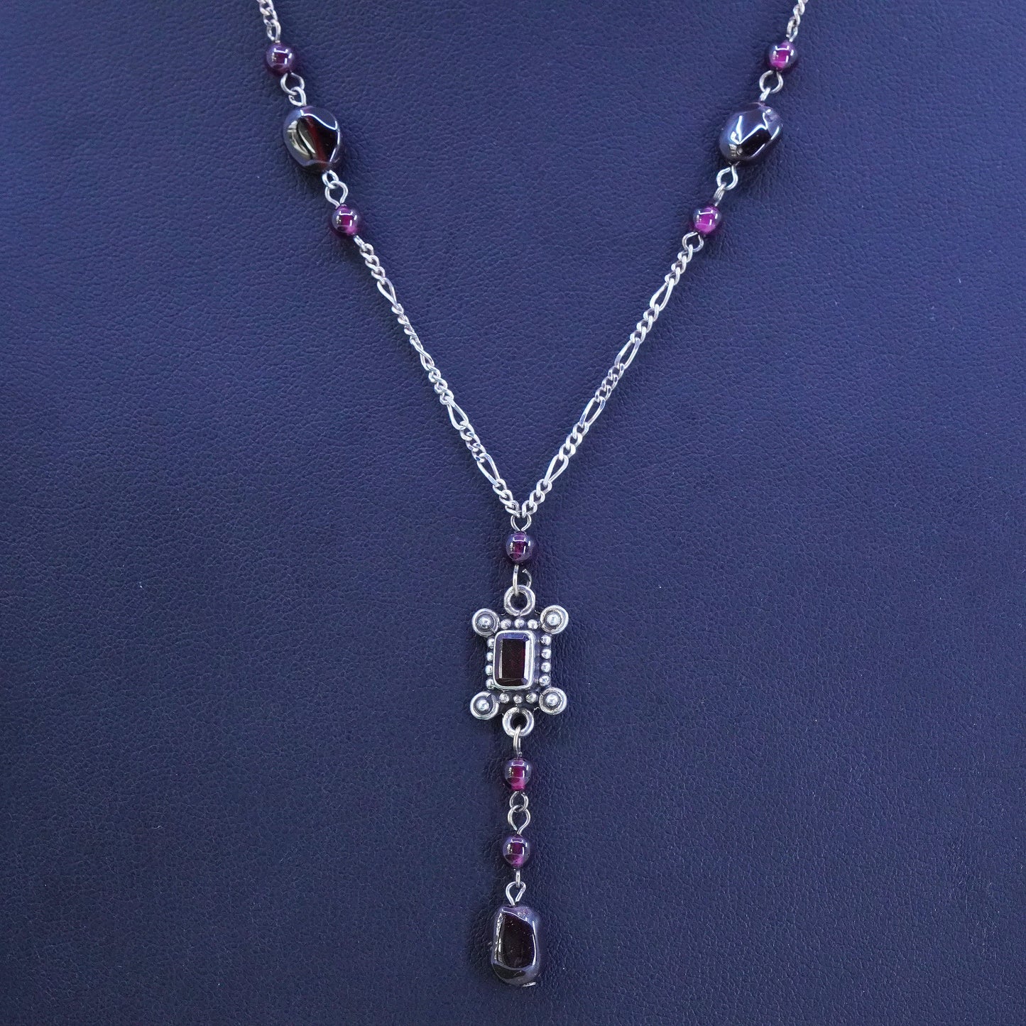17", Sterling silver necklace, Italy 925 figaro chain with garnet pendant