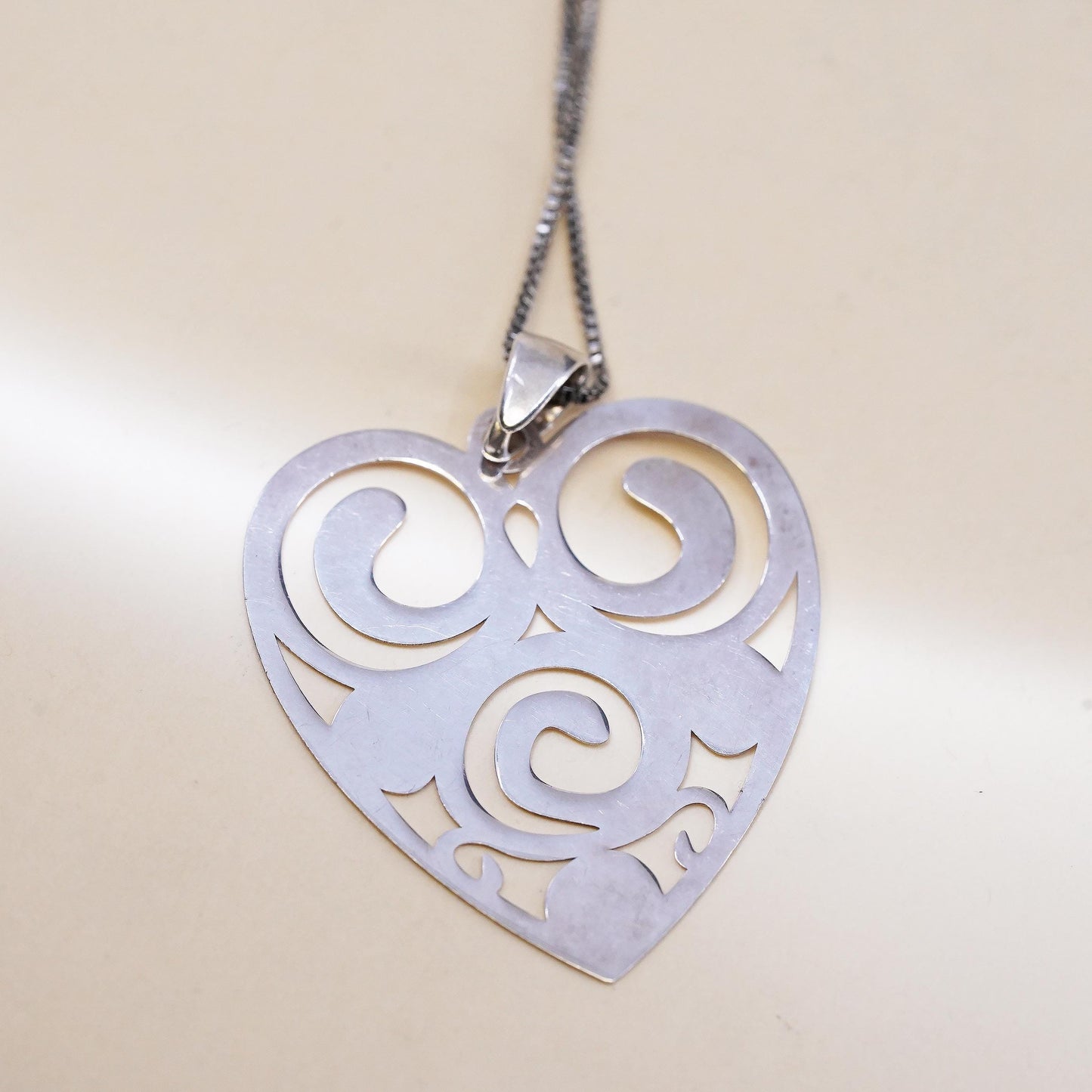 18",, Vintage Sterling 925 silver box chain necklace w/ filigree heart pendant