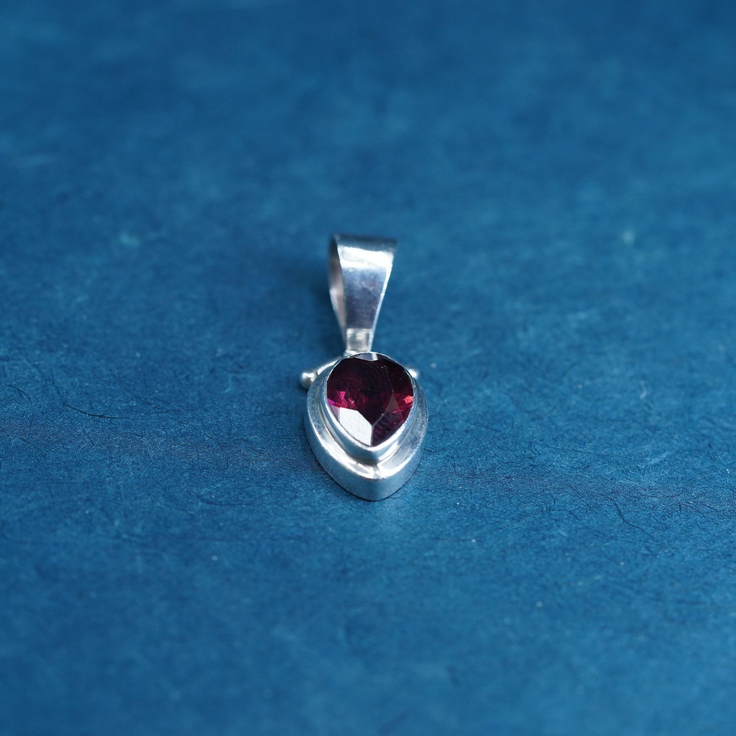 Vintage Sterling 925 silver handmade pendant with teardrop garnet