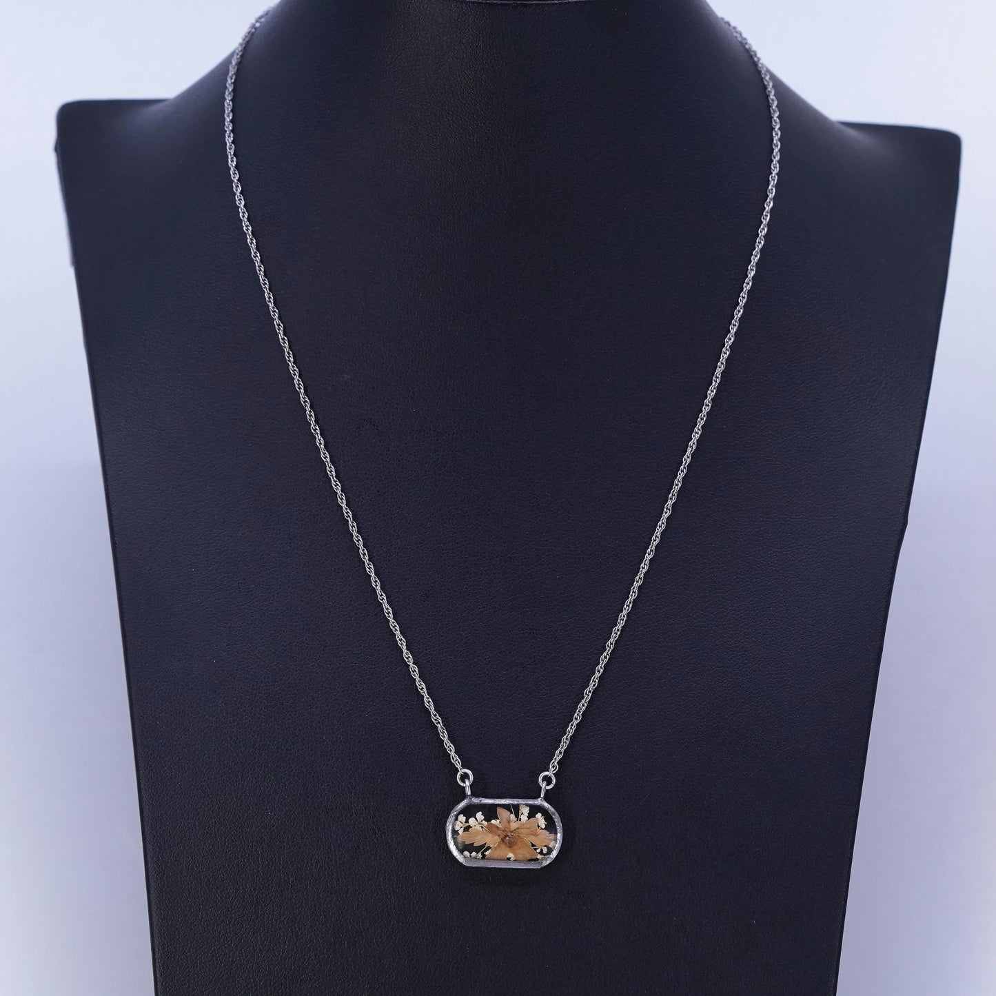 18”, sterling 925 silver Singapore rope chain necklace resin flower pendant