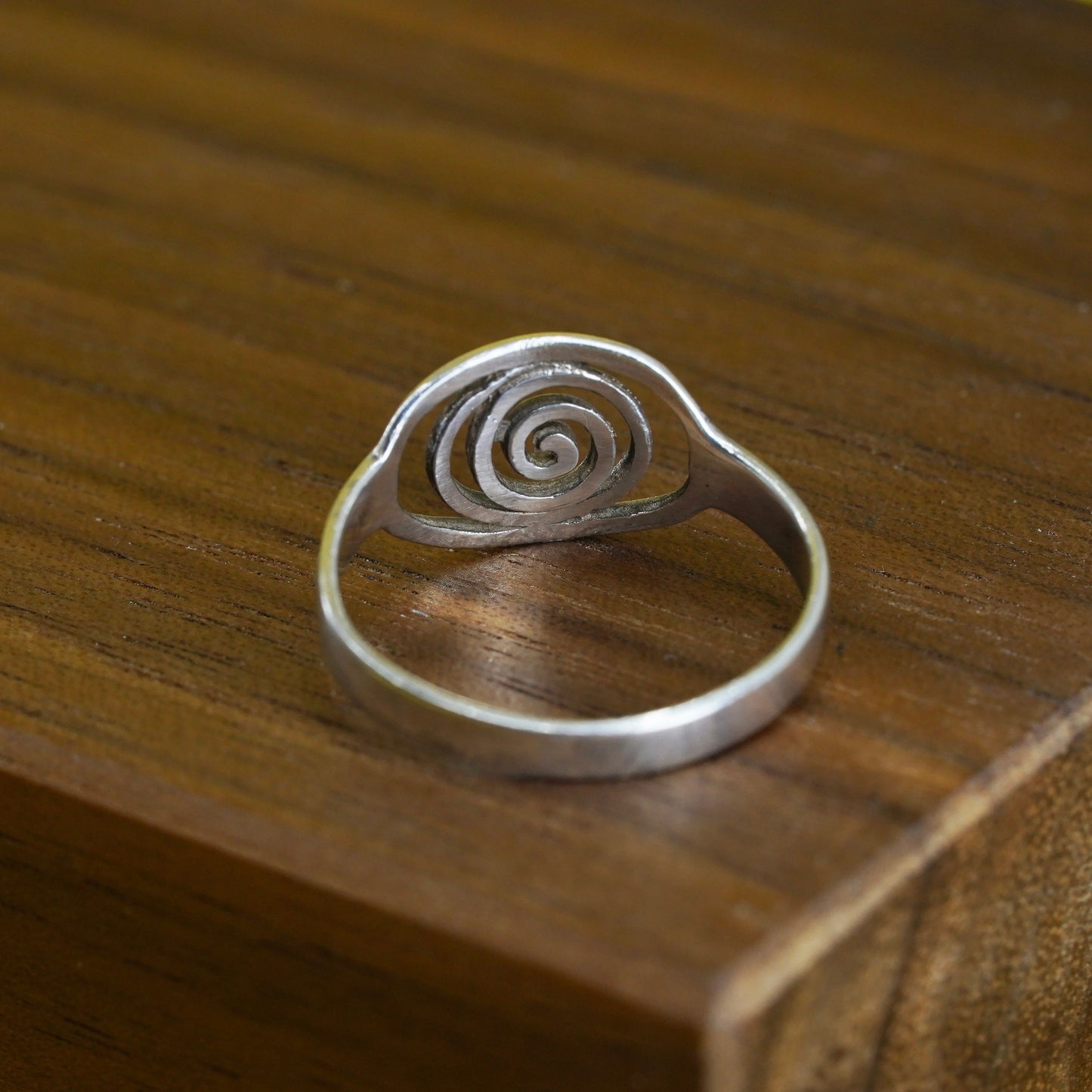 Size 5, vintage Sterling silver handmade ring, southwestern 925 swirly band