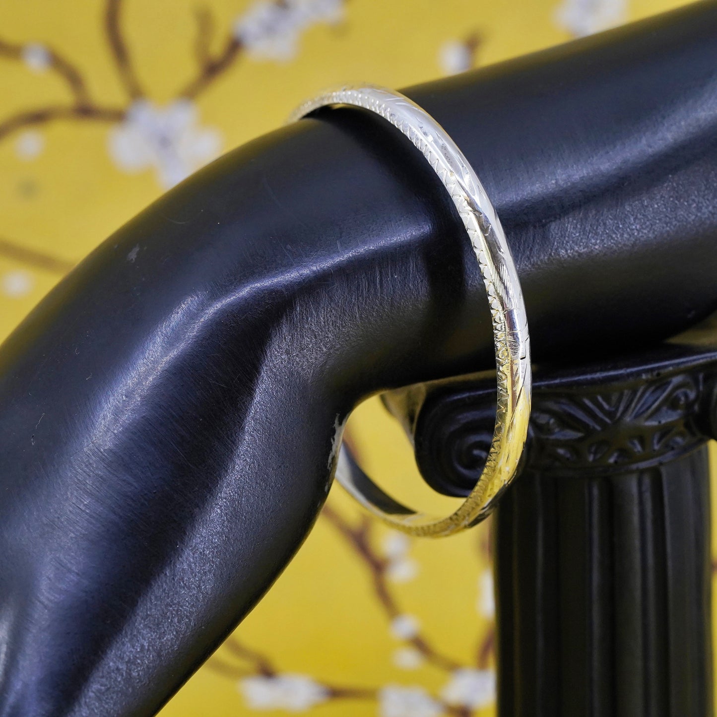 7.5", Vintage Sterling silver bracelet, textured 925 hinged bangle secure chain