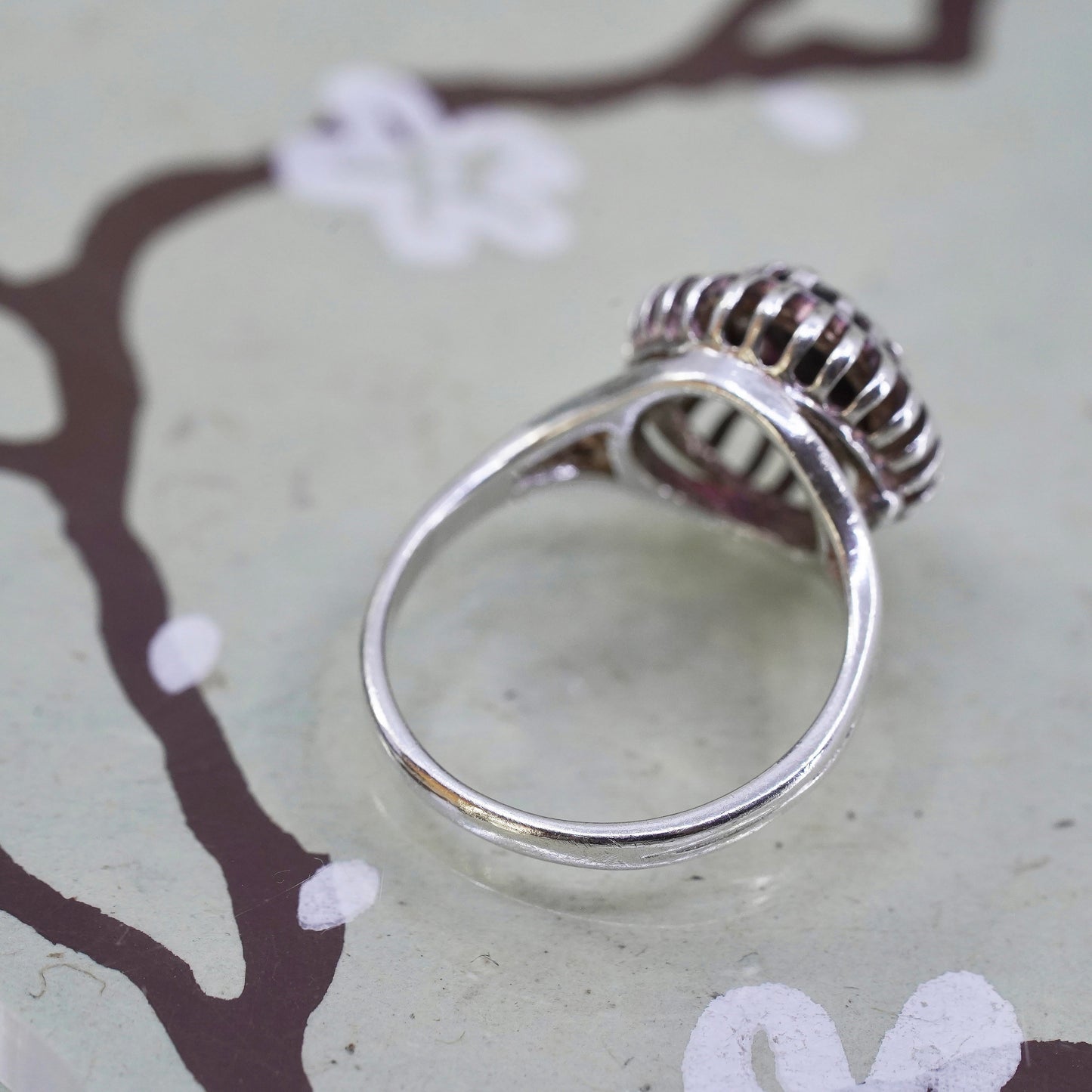Size 7, Vintage sterling 925 silver handmade ring with oval garnet