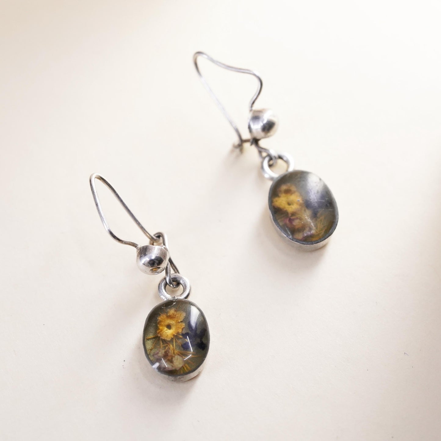 Vintage sterling 925 silver handmade oval earrings with resin flower
