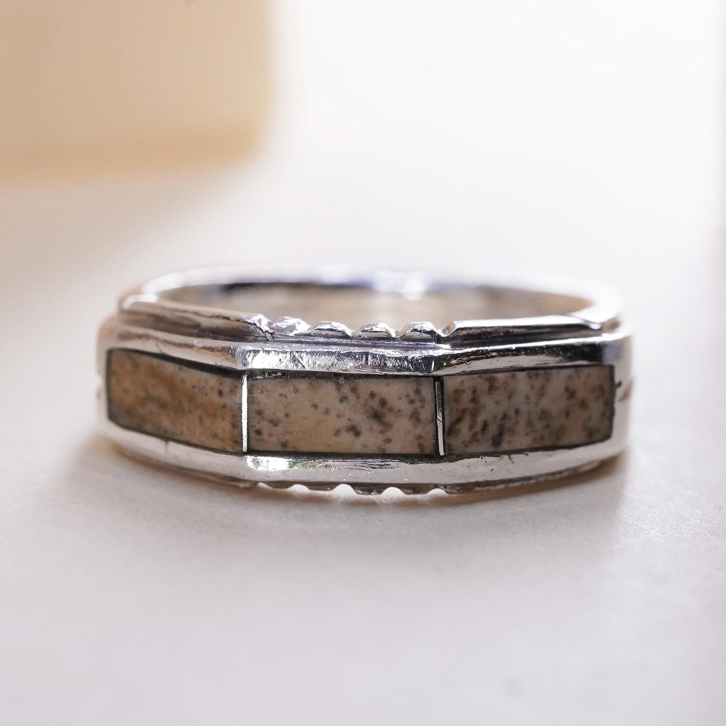 Size 7, vintage Sterling silver handmade ring, 925 band with Jasper inlay, Zuni