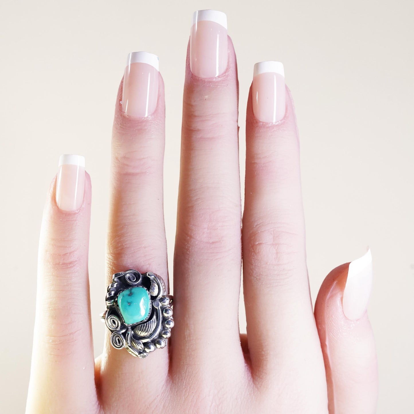 Size 8, Native American Les Hill sterling 925 silver ring turquoise feather