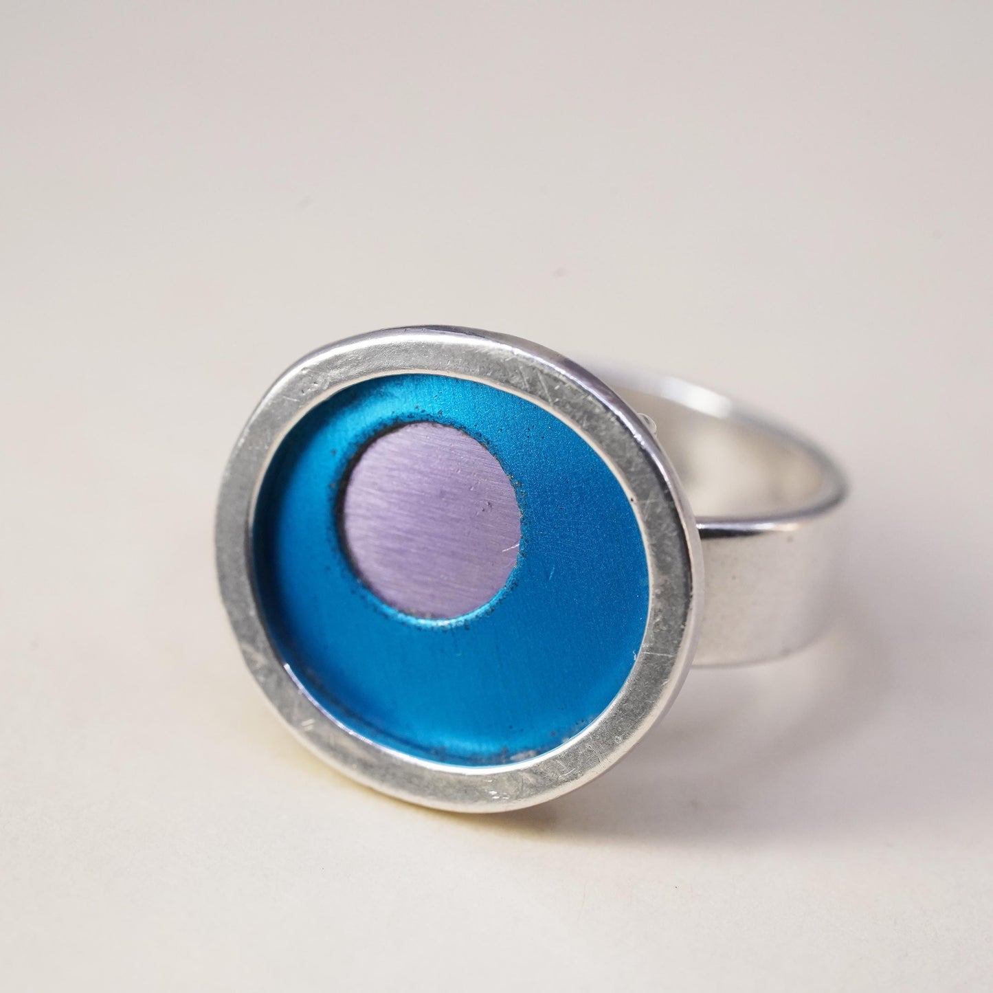 Size 6.5, VTG modern sterling silver handmade ring, 925 statement circle band