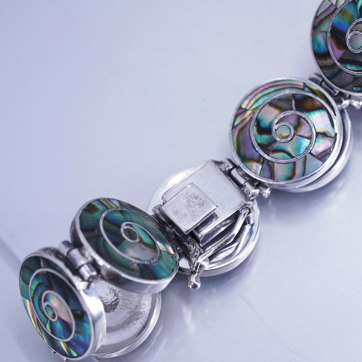 7.5”, VTG Mexican Sterling 950 silver circle link bracelet with abalone inlay