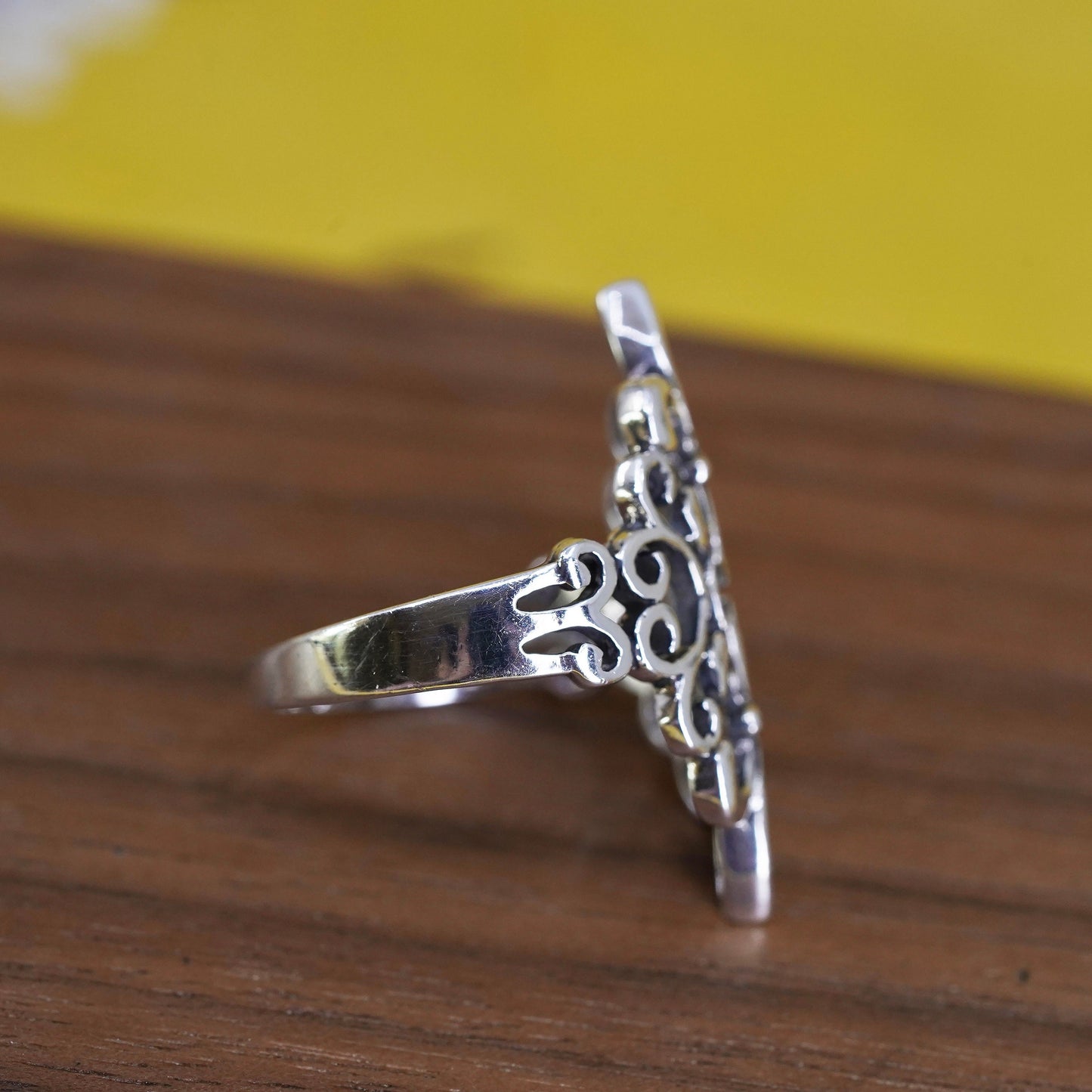 Size 7.5, vintage Sterling silver handmade ring, 925 French fleur-de-lis band