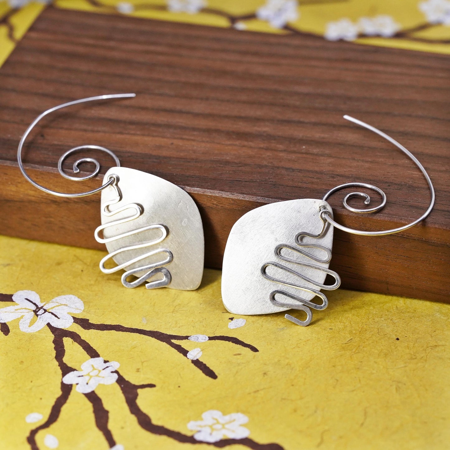Mexican Sterling silver earrings, 925 Hammered disc swirly sprial dangles