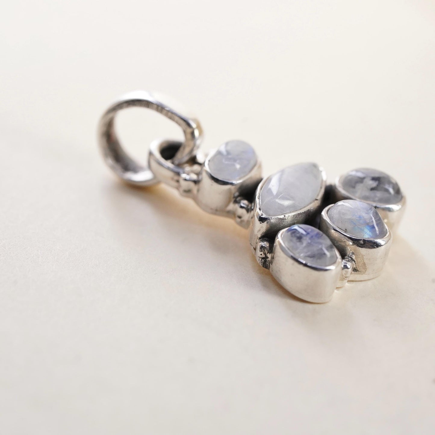 Vintage Sterling 925 silver handmade pendant with moonstone