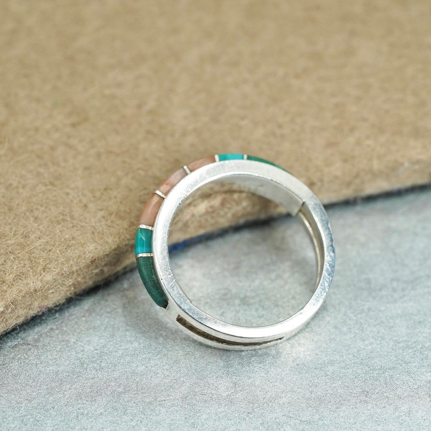 Size 7, Native American navajo Sterling 925 silver band ring turquoise coral