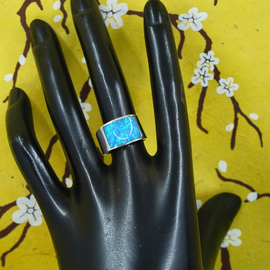 Size 7, vintage Sterling 925 silver modern wide band ring with opal
