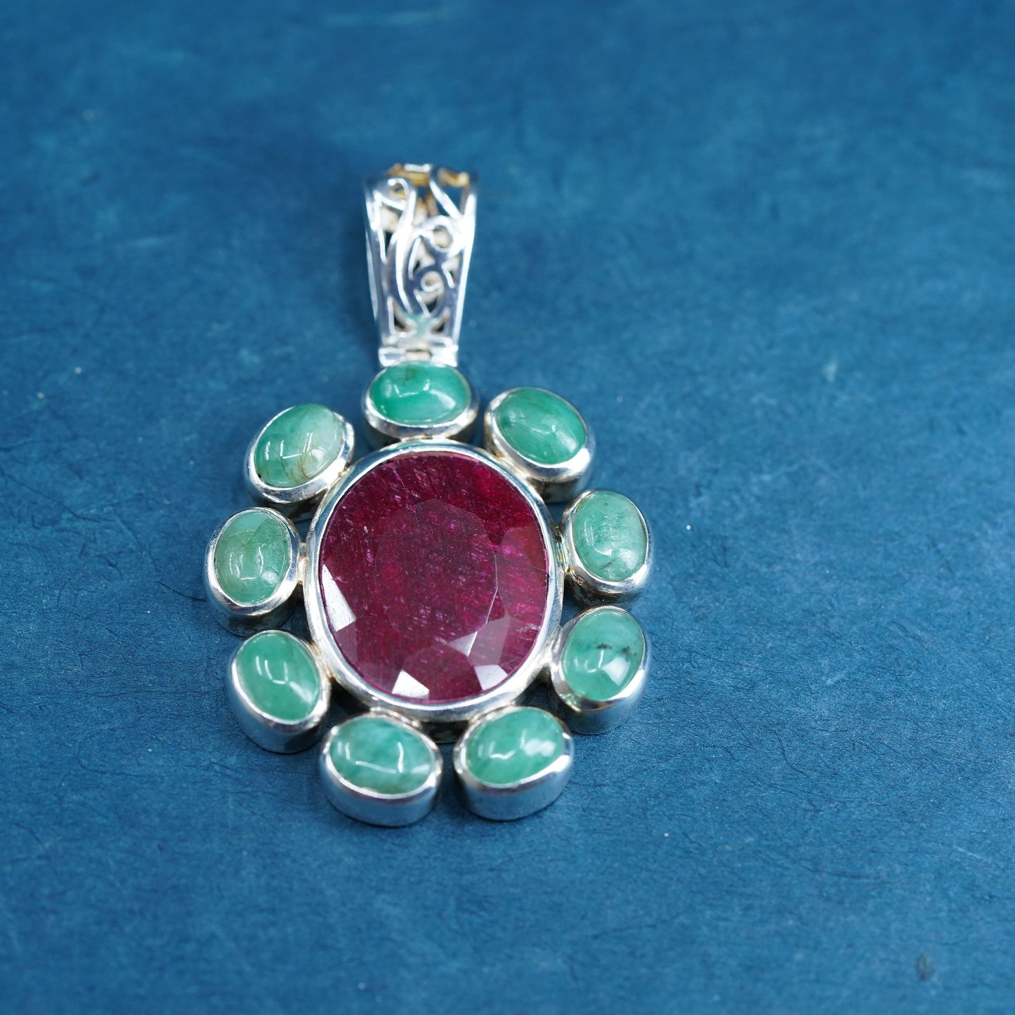 Vintage Sterling 925 silver handmade pendant with natural ruby and green jade