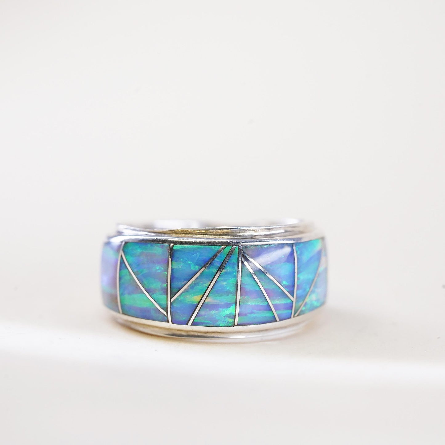 Size 4.5, VTG Native Americans Lee Thompson Sterling silver ring, 925 fire opal