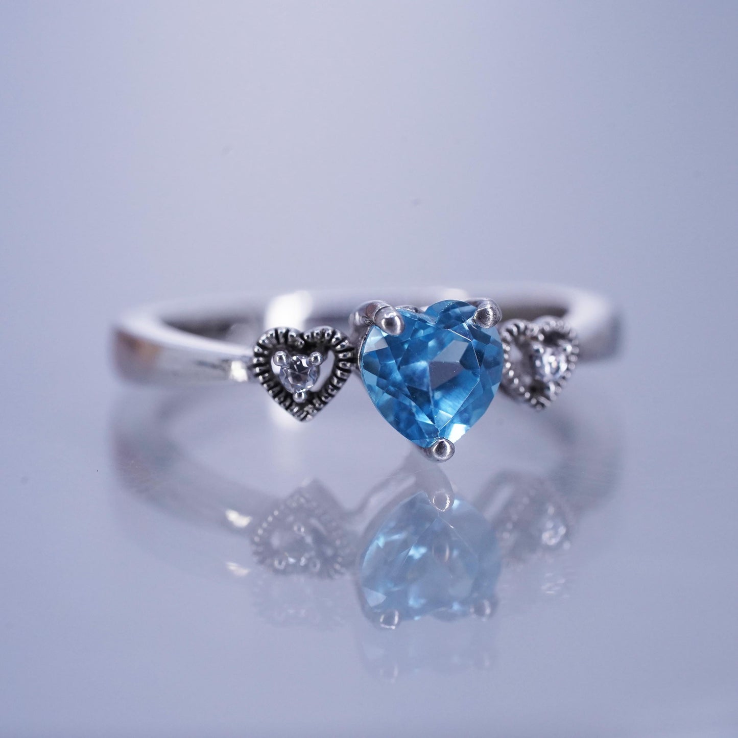 size 7, vintage Sterling Silver 925 Ring engagement TOPAZ ring, heart with cz