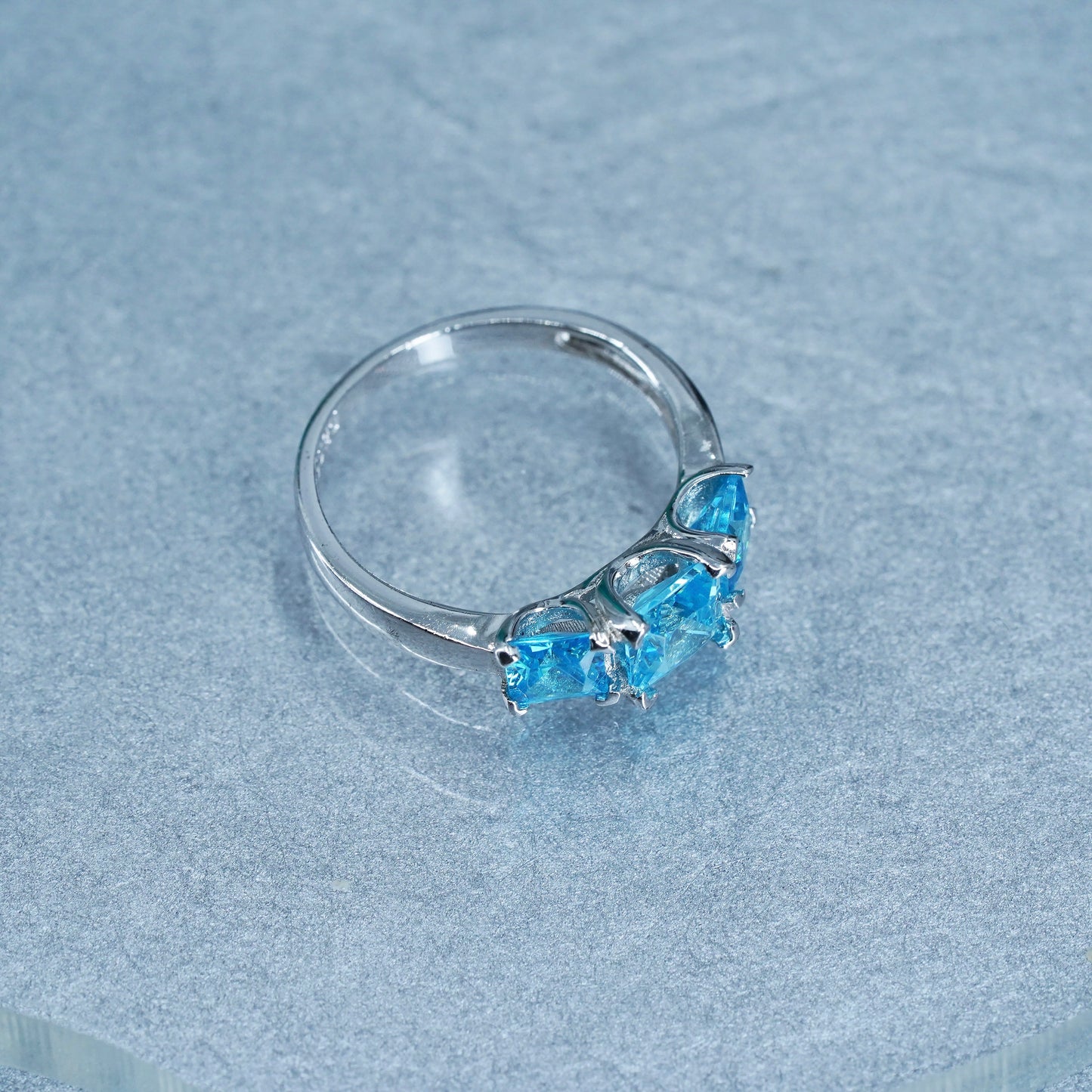 Size 4, vintage Sterling 925 silver handmade ring with blue topaz