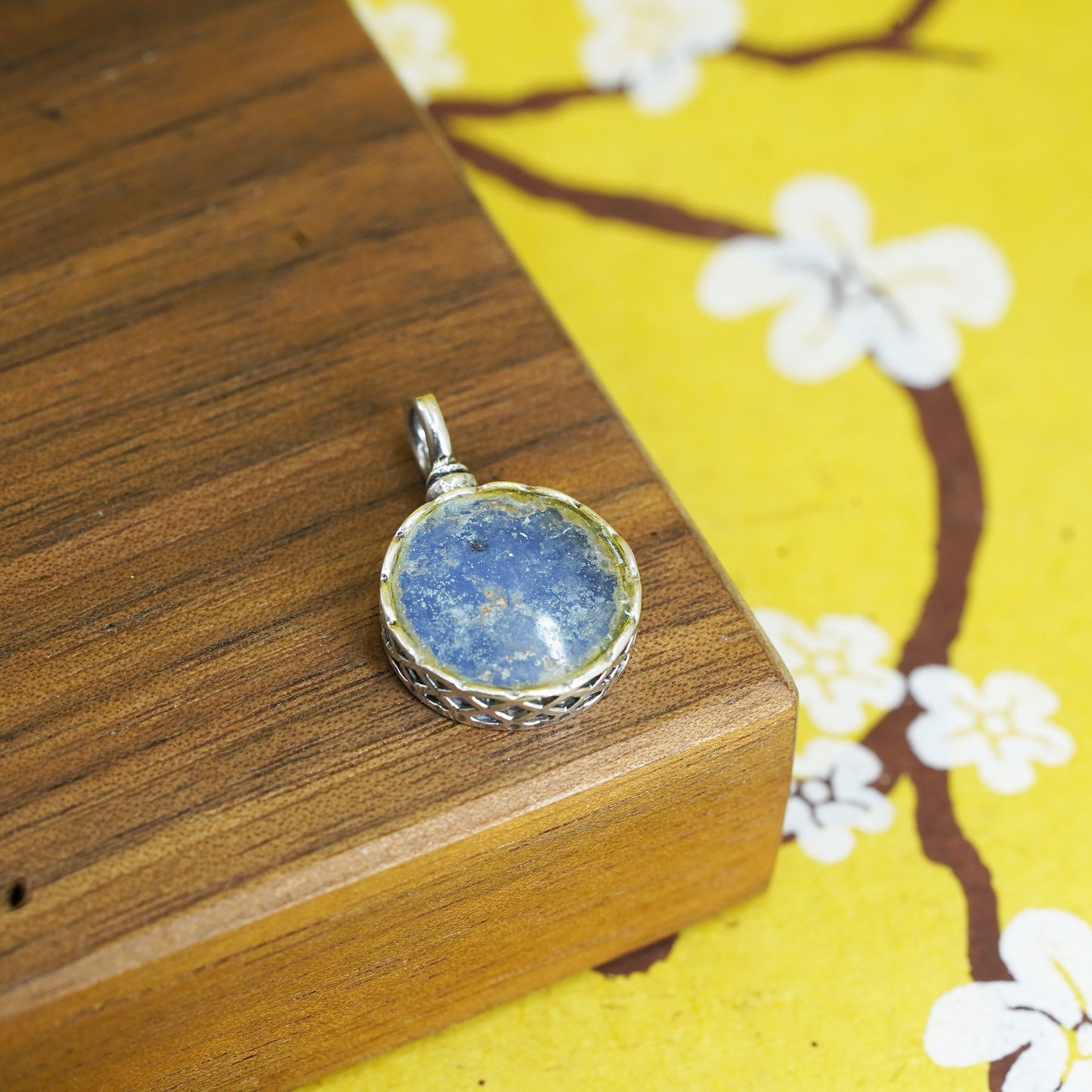 Vintage sterling 925 silver handmade pendant with blue Roman glass inlay