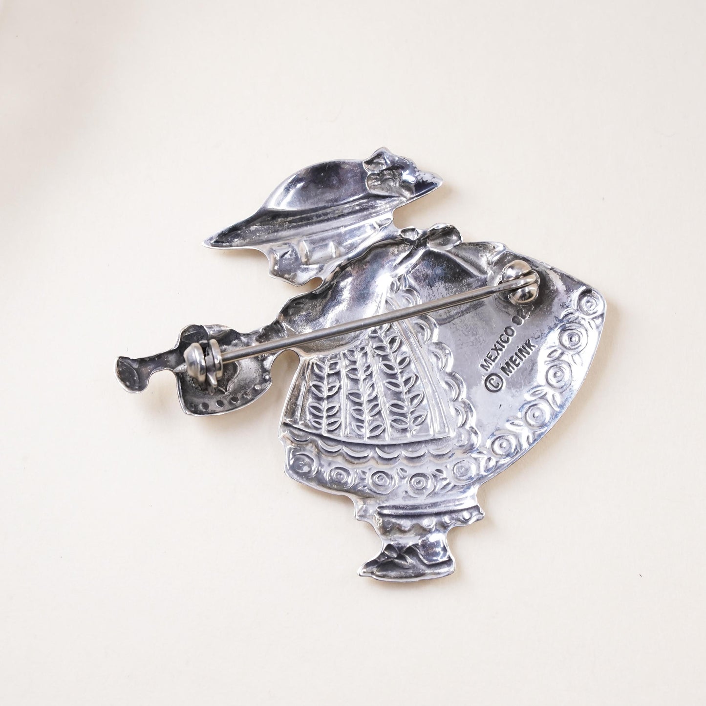 Meink Sterling Silver Brooch, 925 Mary Engelbreit Pippy watering can Girl