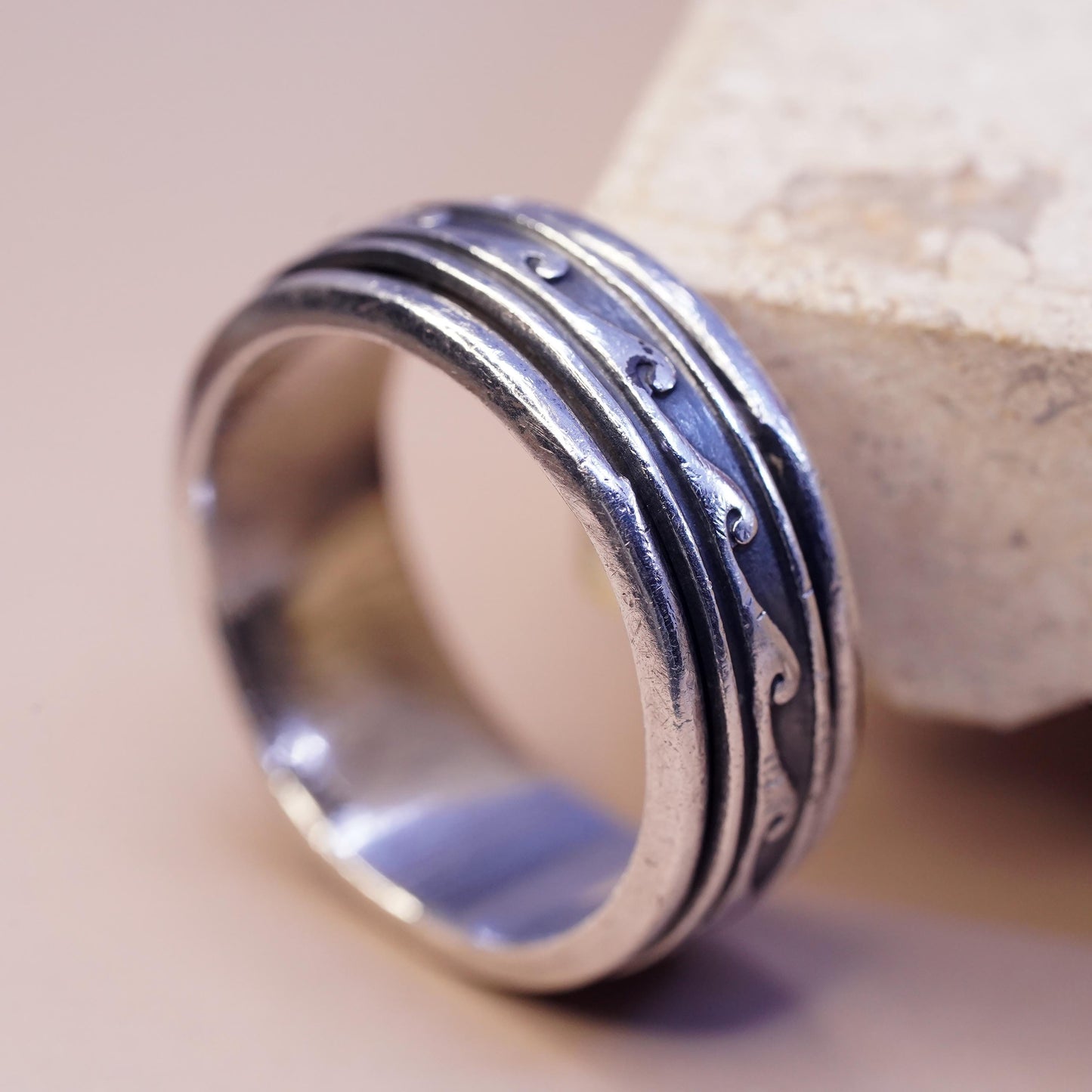 Size 9.25, Mexican sterling silver band, solid 925 silver spinner ring wave