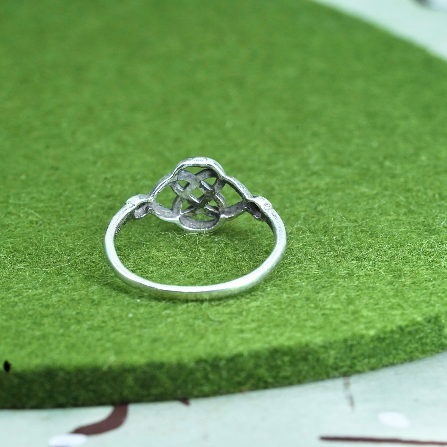 Size 9.5, Vintage sterling silver wired ring, 925 irish entwined knot band