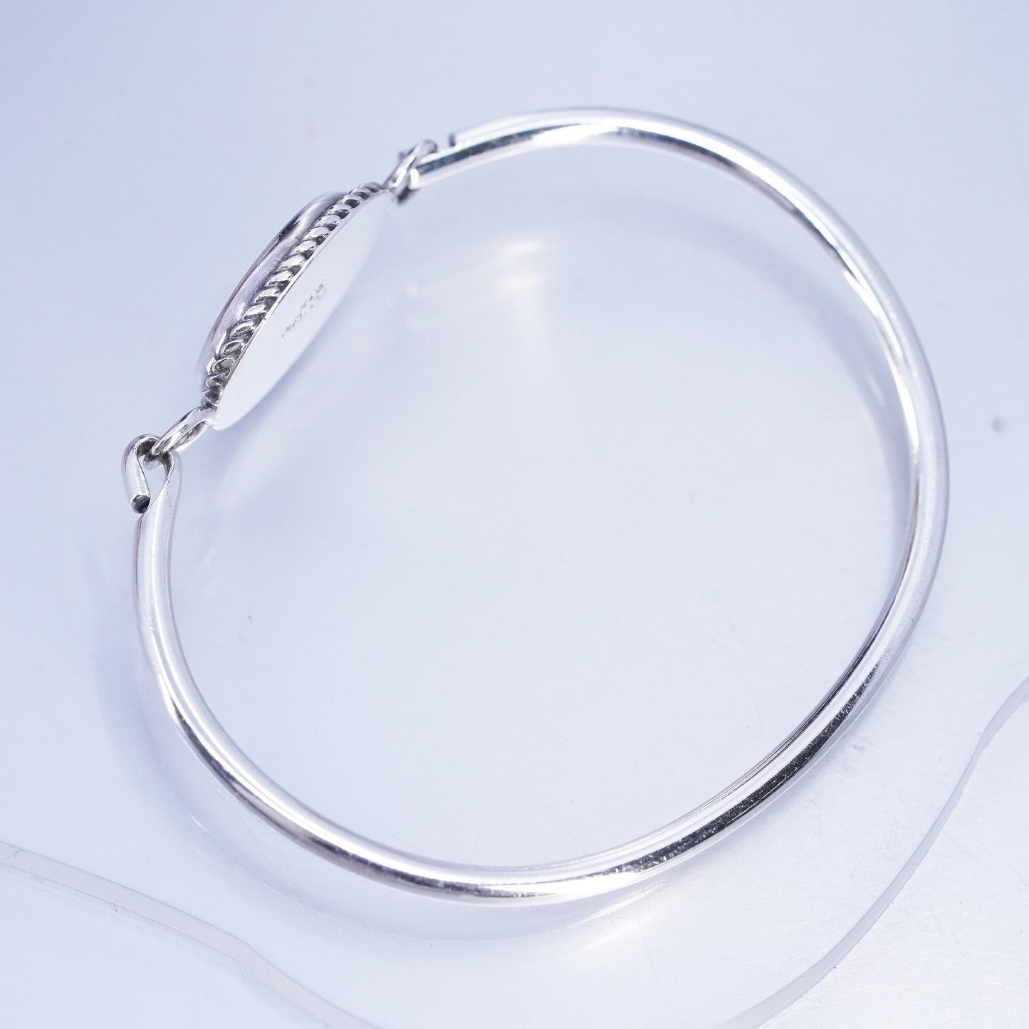 7.25”, Mexican Sterling 925 silver bracelet, hinged bangle with red jasper