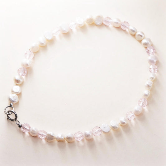 7.5", Vintage handmade 4mm pearl crystal bead bracelet