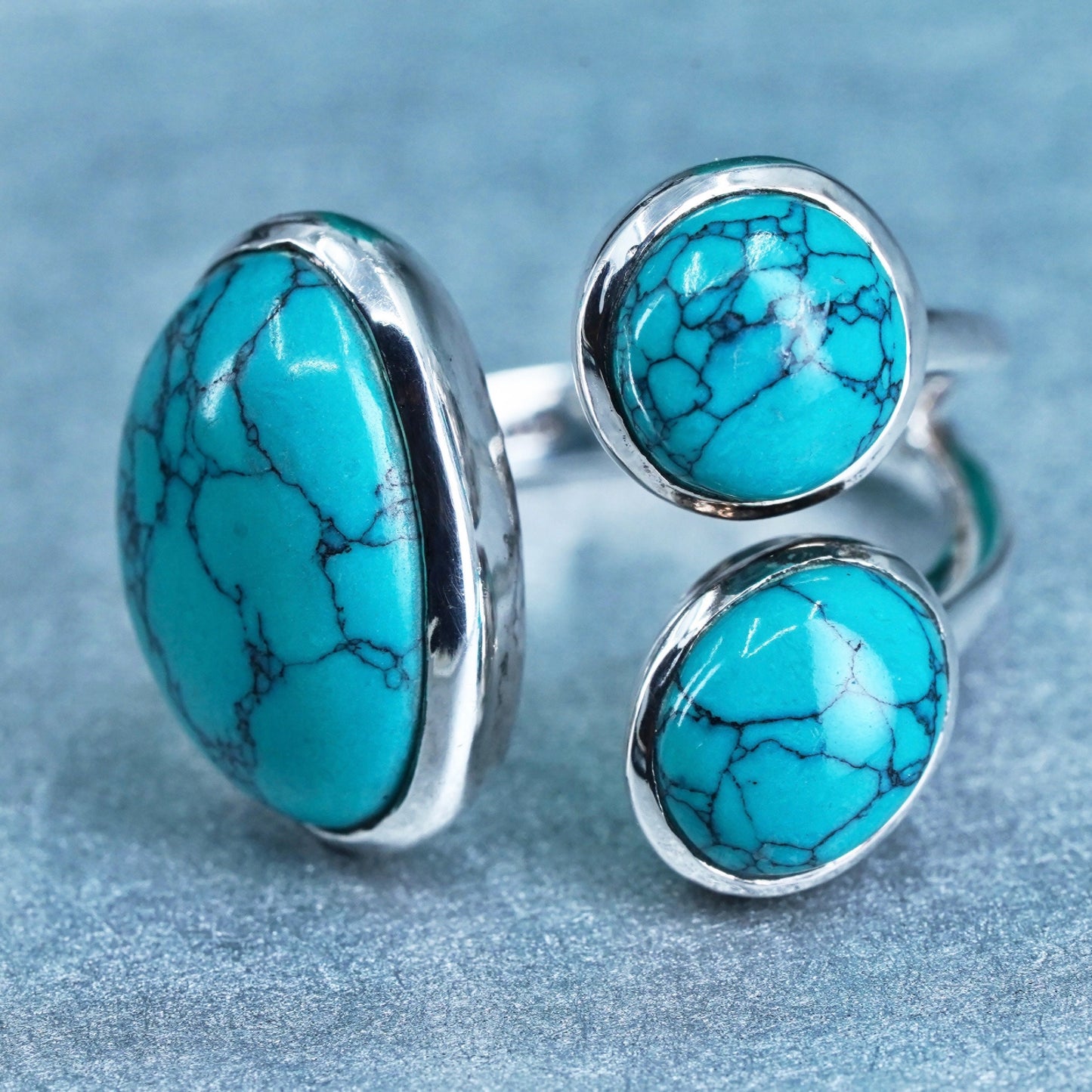 Size 7.75, Native American navajo Sterling 925 silver spoon ring with turquoise