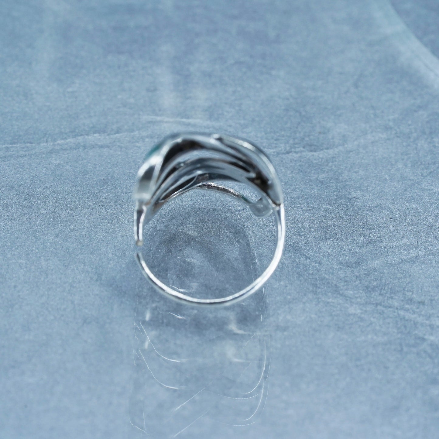 Size adjustable, vintage southwestern Sterling 925 silver ring, spiral band
